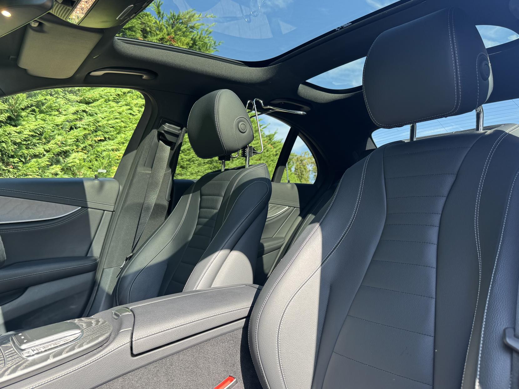 Mercedes-Benz E Class 2.9 E400d AMG Line Night Edition (Premium Plus) Saloon 4dr Diesel G-Tronic+ 4MATIC Euro 6 (s/s) (330 ps)