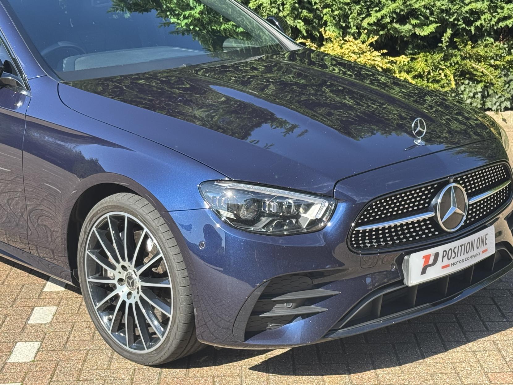 Mercedes-Benz E Class 2.9 E400d AMG Line Night Edition (Premium Plus) Saloon 4dr Diesel G-Tronic+ 4MATIC Euro 6 (s/s) (330 ps)