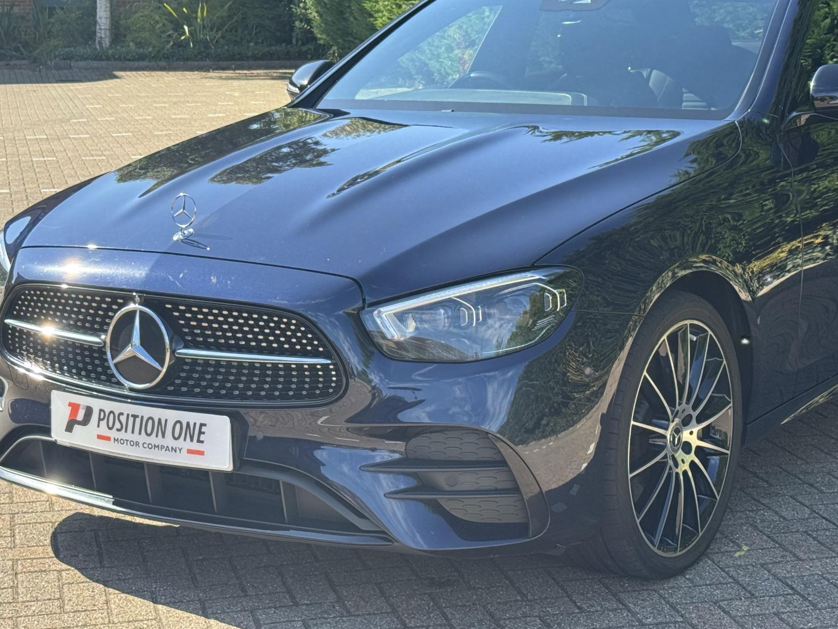 Mercedes-Benz E Class 2.9 E400d AMG Line Night Edition (Premium Plus) Saloon 4dr Diesel G-Tronic+ 4MATIC Euro 6 (s/s) (330 ps)