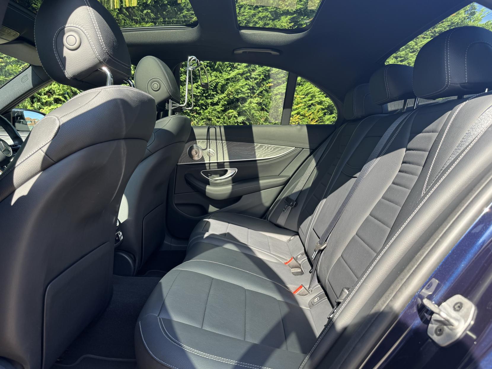 Mercedes-Benz E Class 2.9 E400d AMG Line Night Edition (Premium Plus) Saloon 4dr Diesel G-Tronic+ 4MATIC Euro 6 (s/s) (330 ps)