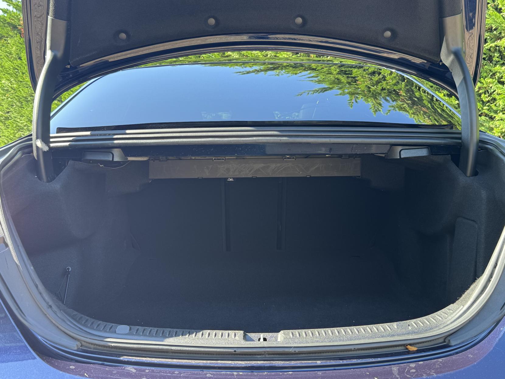 Mercedes-Benz E Class 2.9 E400d AMG Line Night Edition (Premium Plus) Saloon 4dr Diesel G-Tronic+ 4MATIC Euro 6 (s/s) (330 ps)