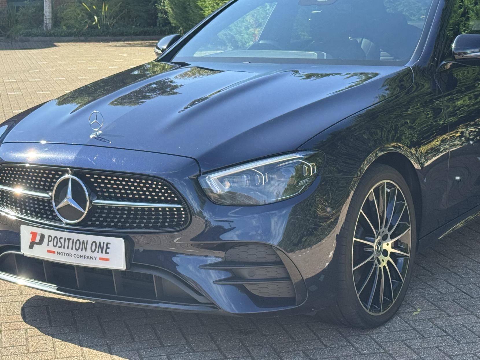 Mercedes-Benz E Class 2.9 E400d AMG Line Night Edition (Premium Plus) Saloon 4dr Diesel G-Tronic+ 4MATIC Euro 6 (s/s) (330 ps)