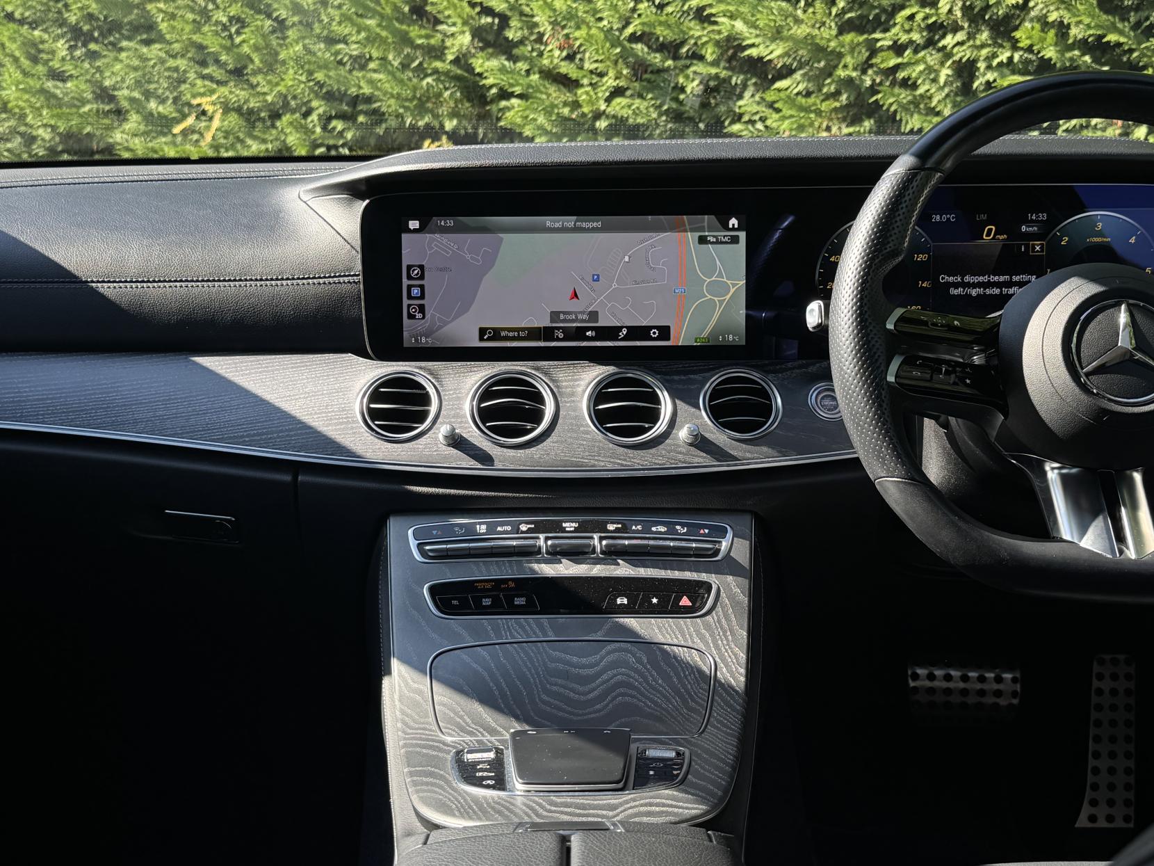 Mercedes-Benz E Class 2.9 E400d AMG Line Night Edition (Premium Plus) Saloon 4dr Diesel G-Tronic+ 4MATIC Euro 6 (s/s) (330 ps)