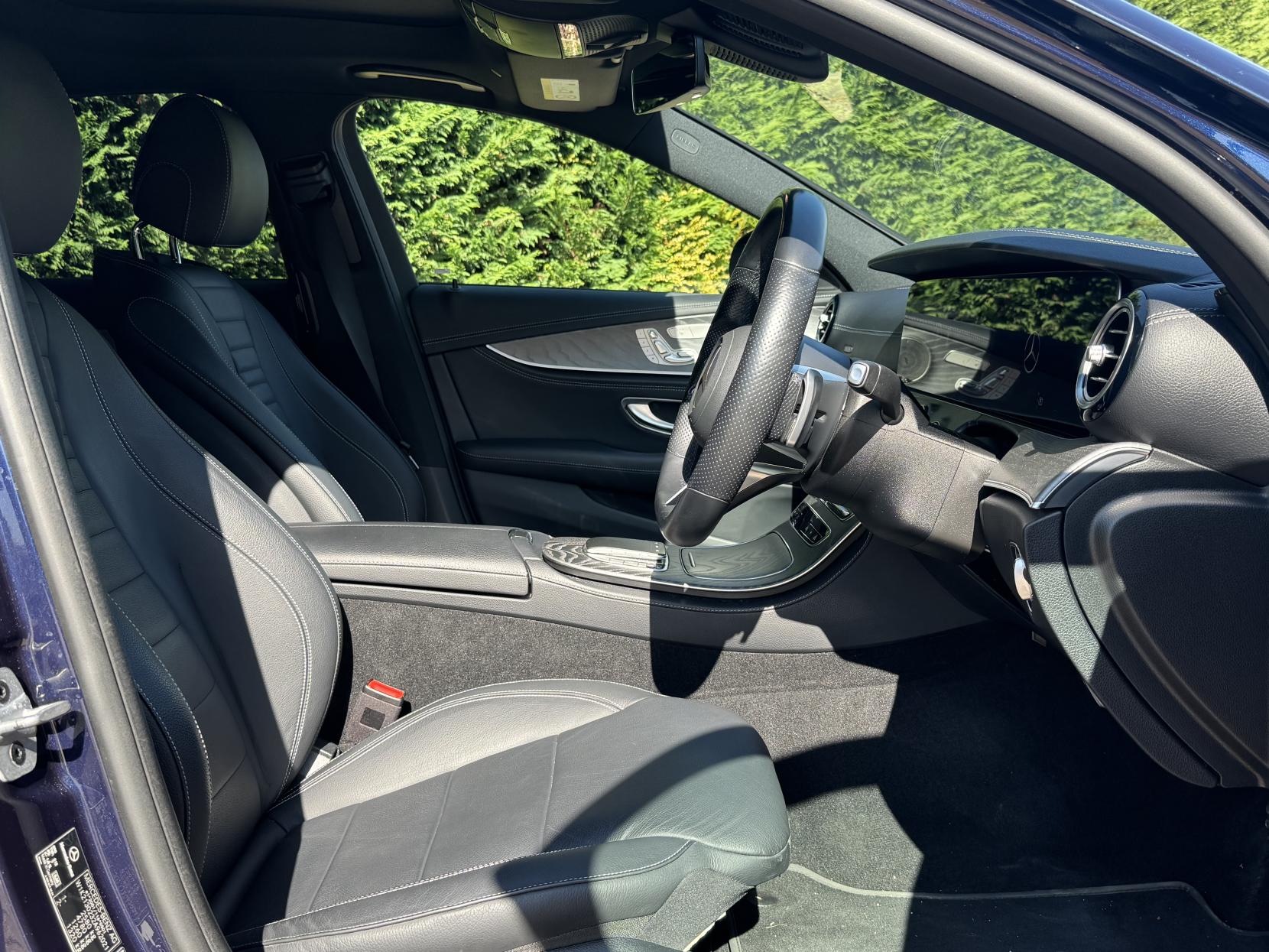 Mercedes-Benz E Class 2.9 E400d AMG Line Night Edition (Premium Plus) Saloon 4dr Diesel G-Tronic+ 4MATIC Euro 6 (s/s) (330 ps)