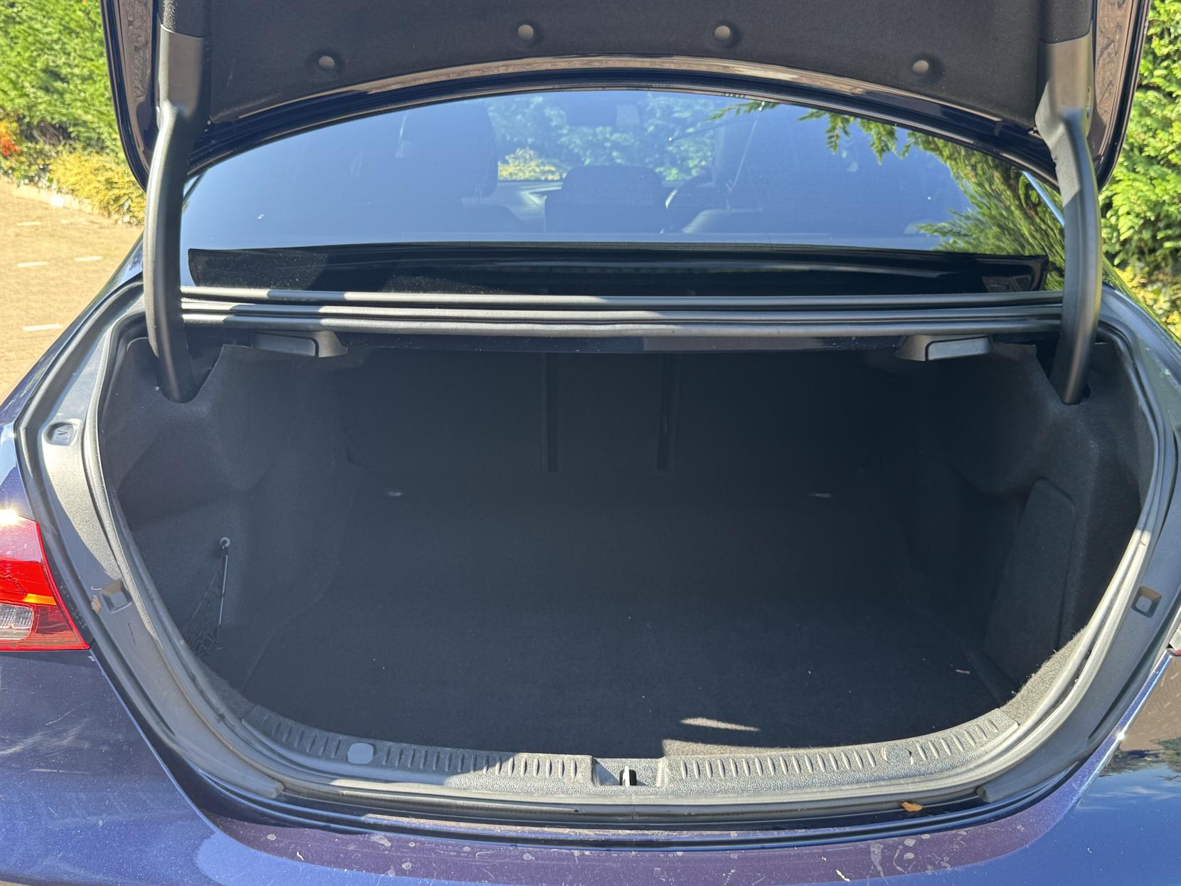 Mercedes-Benz E Class 2.9 E400d AMG Line Night Edition (Premium Plus) Saloon 4dr Diesel G-Tronic+ 4MATIC Euro 6 (s/s) (330 ps)