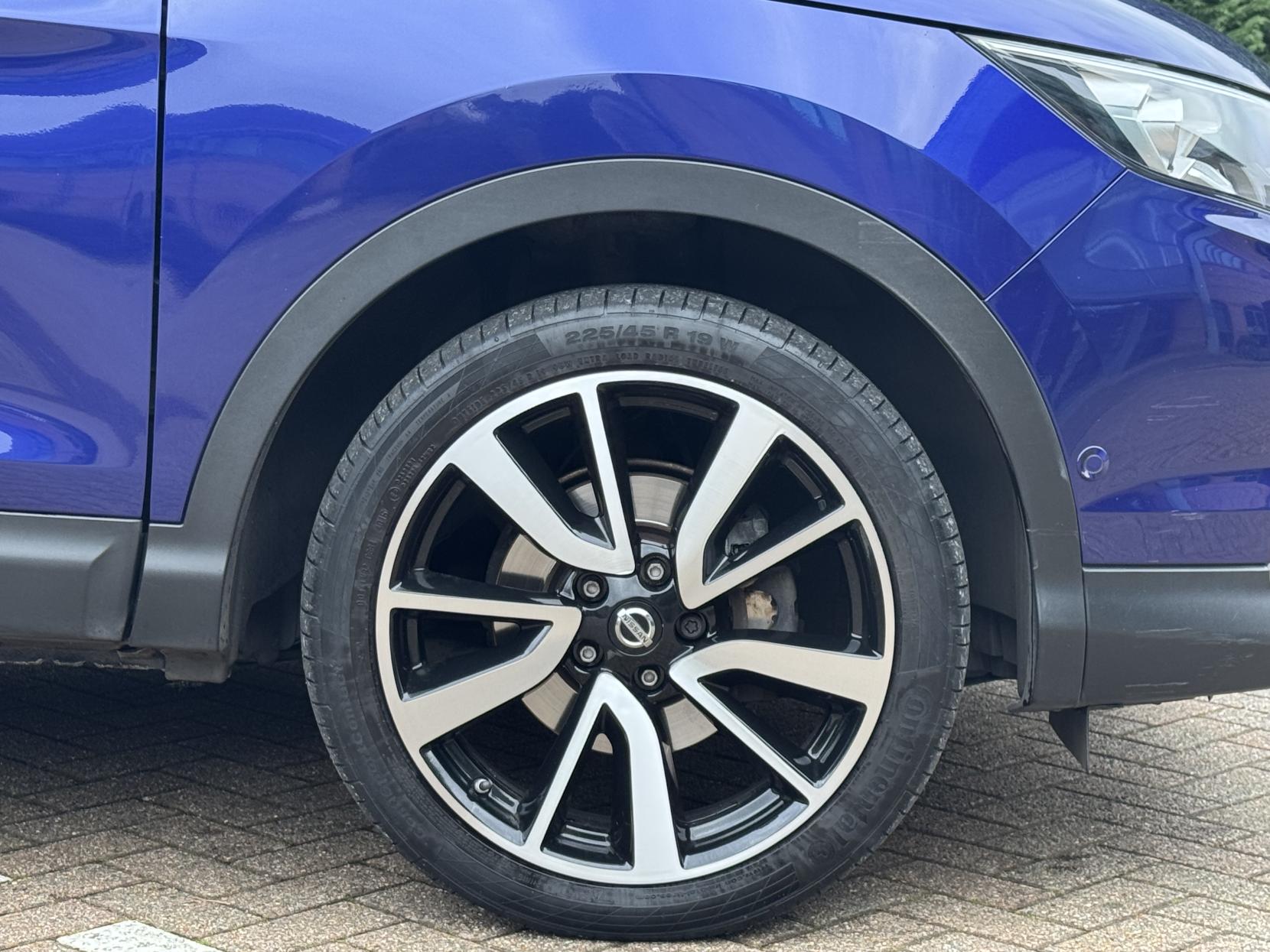 Nissan Qashqai 1.6 dCi Tekna SUV 5dr Diesel XTRON 2WD Euro 6 (s/s) (130 ps)