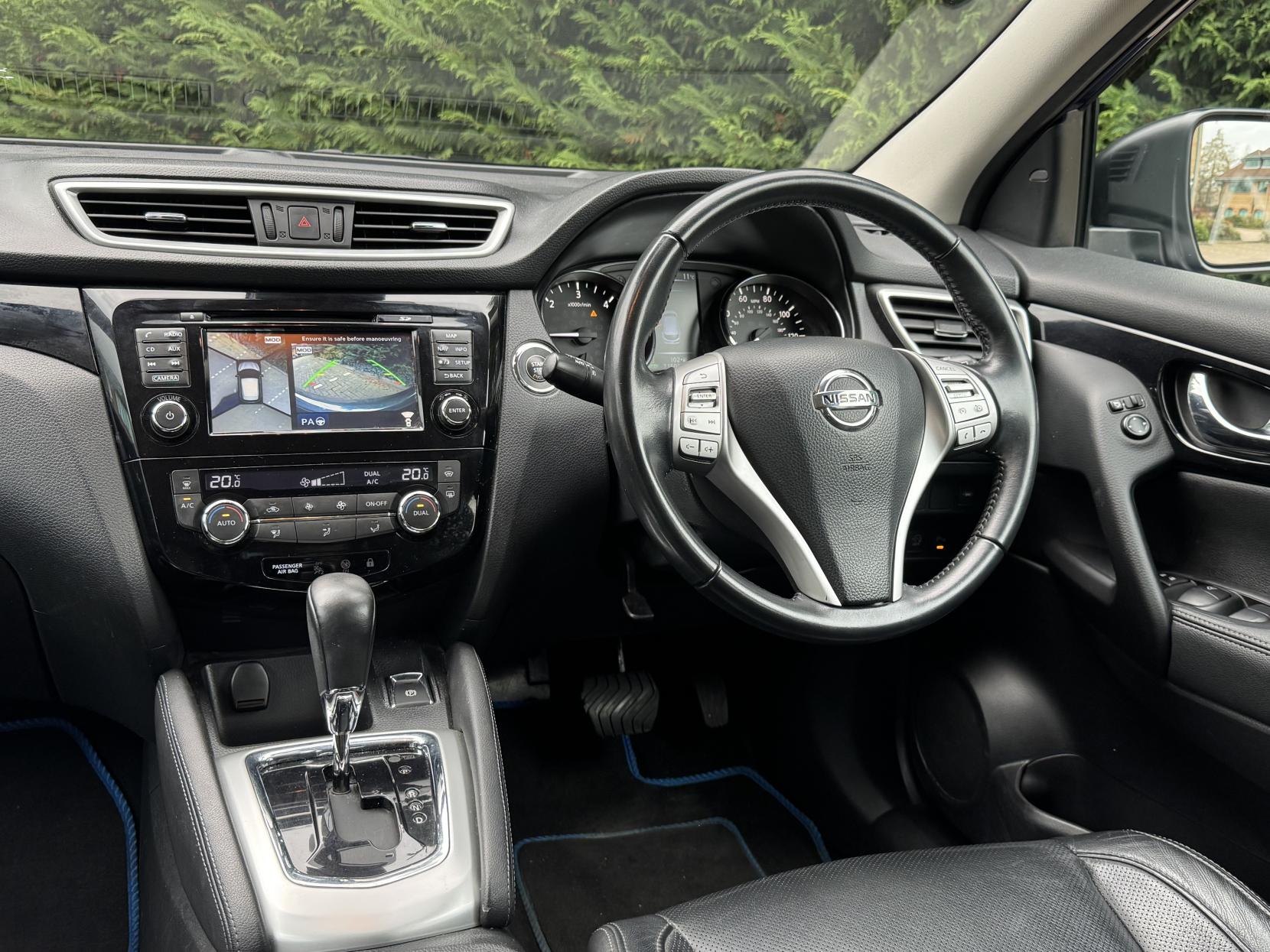 Nissan Qashqai 1.6 dCi Tekna SUV 5dr Diesel XTRON 2WD Euro 6 (s/s) (130 ps)