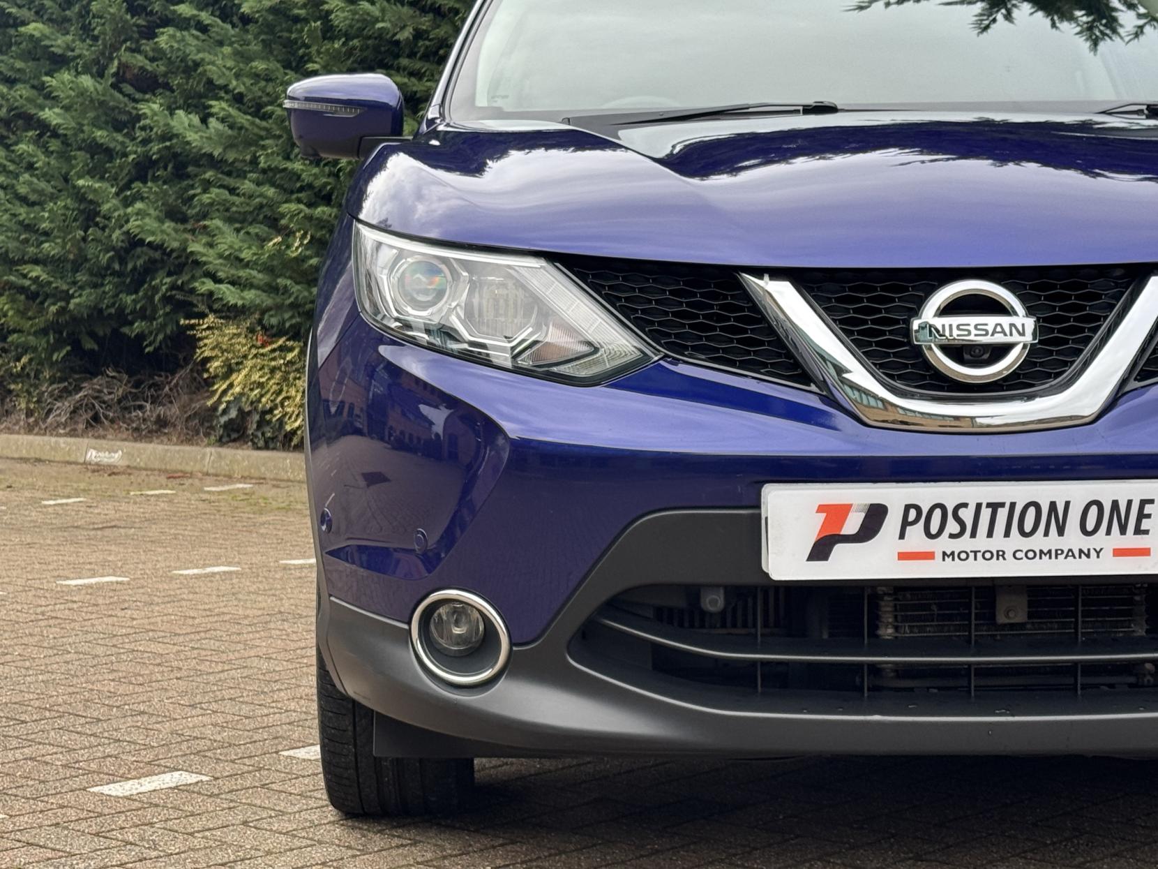 Nissan Qashqai 1.6 dCi Tekna SUV 5dr Diesel XTRON 2WD Euro 6 (s/s) (130 ps)