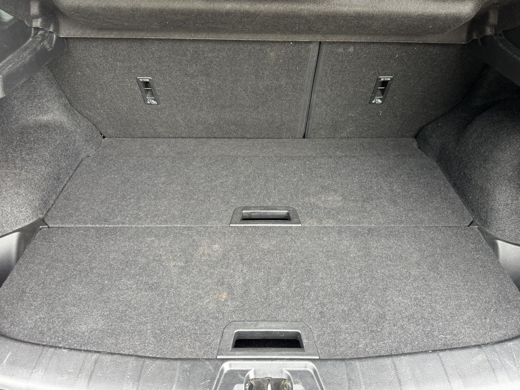 Nissan Qashqai 1.6 dCi Tekna SUV 5dr Diesel XTRON 2WD Euro 6 (s/s) (130 ps)