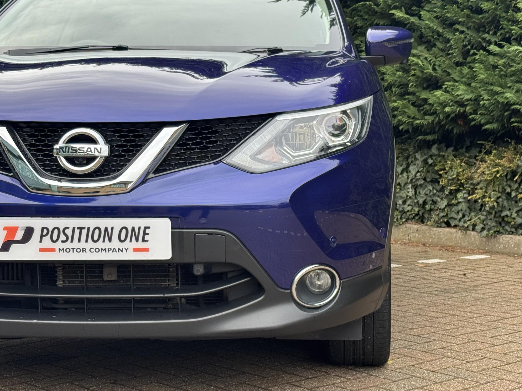 Nissan Qashqai 1.6 dCi Tekna SUV 5dr Diesel XTRON 2WD Euro 6 (s/s) (130 ps)