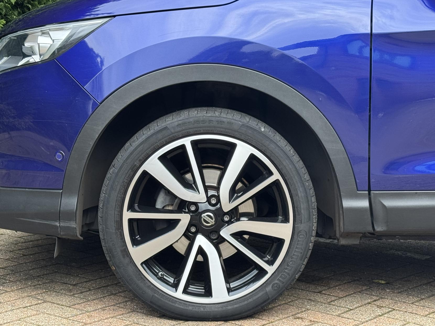 Nissan Qashqai 1.6 dCi Tekna SUV 5dr Diesel XTRON 2WD Euro 6 (s/s) (130 ps)