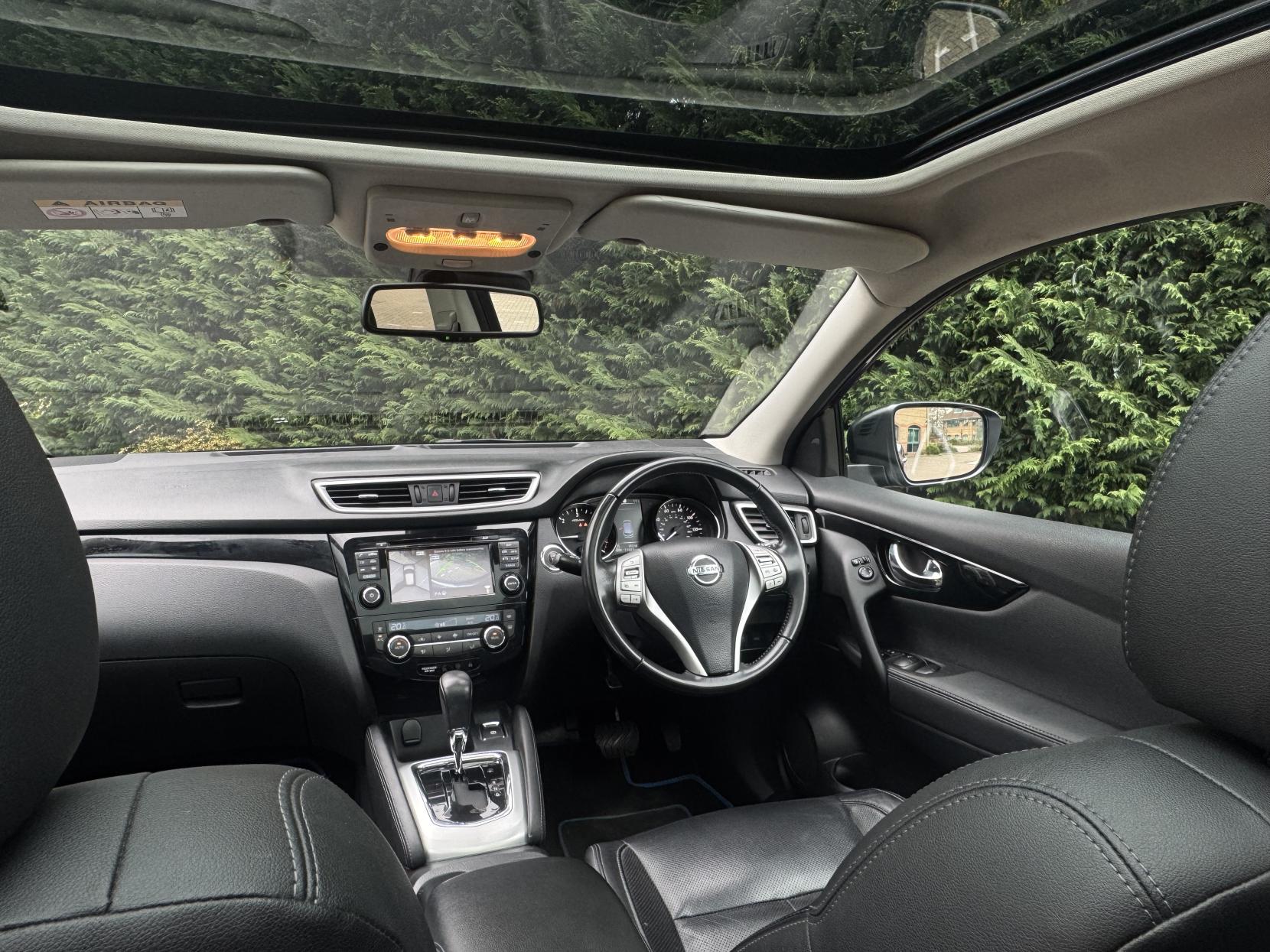 Nissan Qashqai 1.6 dCi Tekna SUV 5dr Diesel XTRON 2WD Euro 6 (s/s) (130 ps)