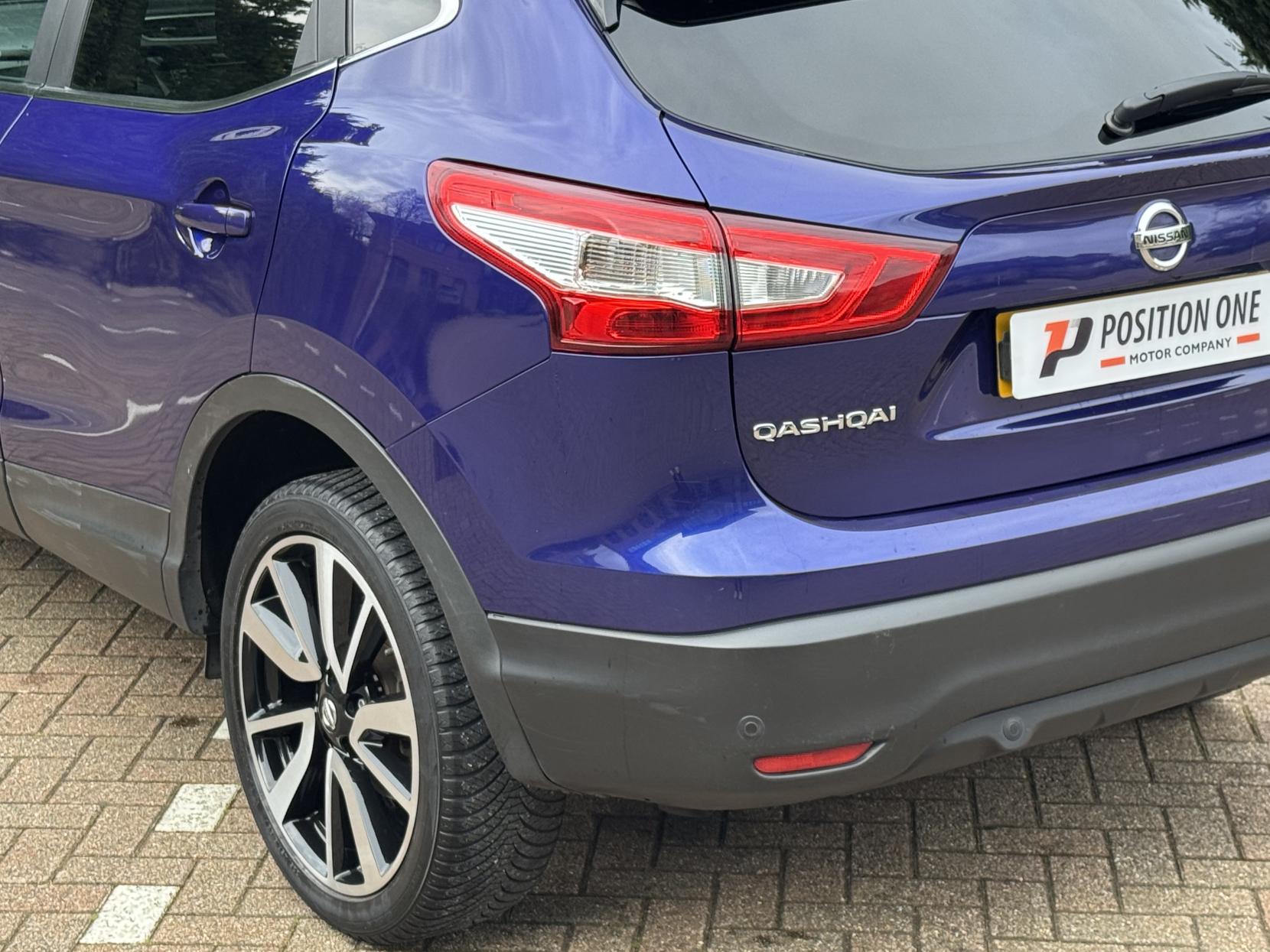 Nissan Qashqai 1.6 dCi Tekna SUV 5dr Diesel XTRON 2WD Euro 6 (s/s) (130 ps)