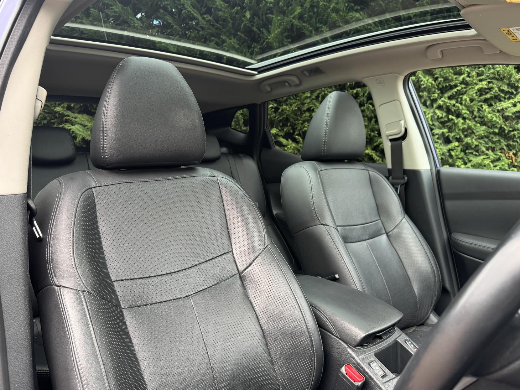 Nissan Qashqai 1.6 dCi Tekna SUV 5dr Diesel XTRON 2WD Euro 6 (s/s) (130 ps)