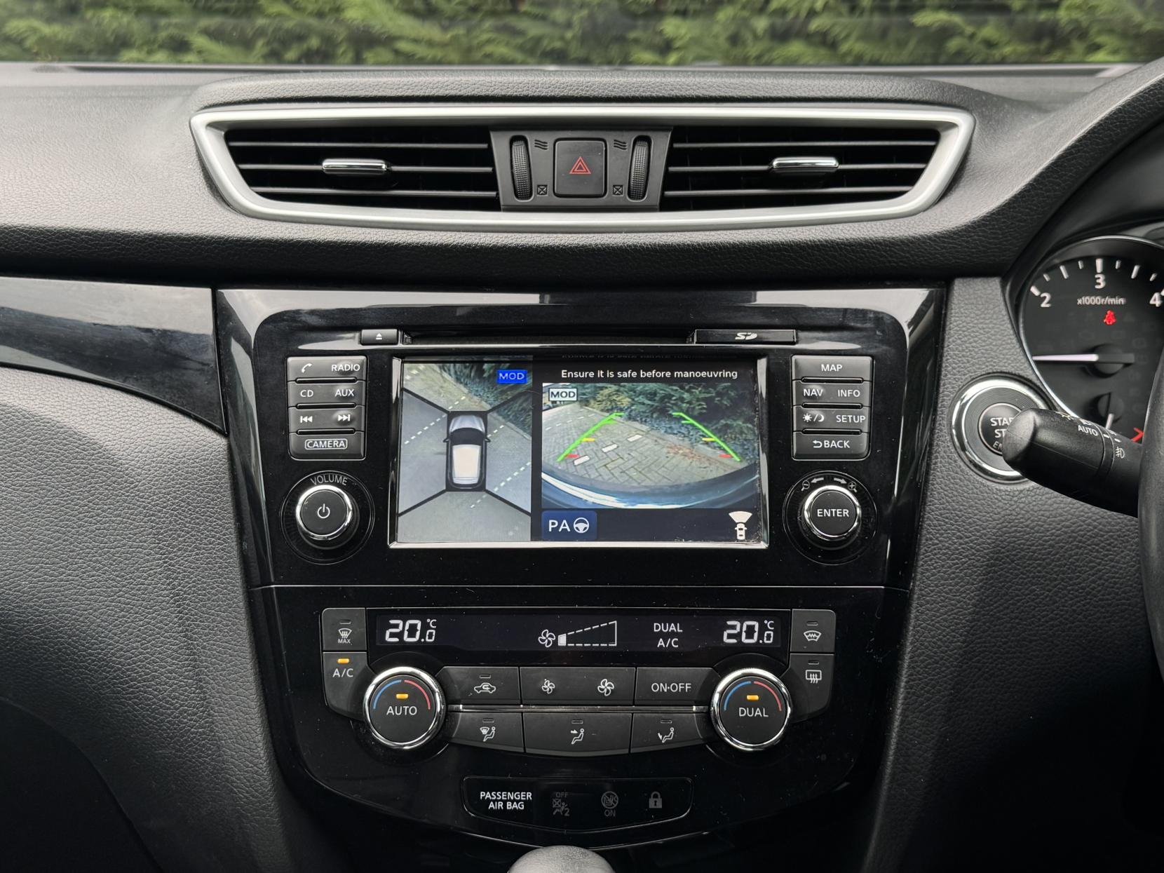 Nissan Qashqai 1.6 dCi Tekna SUV 5dr Diesel XTRON 2WD Euro 6 (s/s) (130 ps)