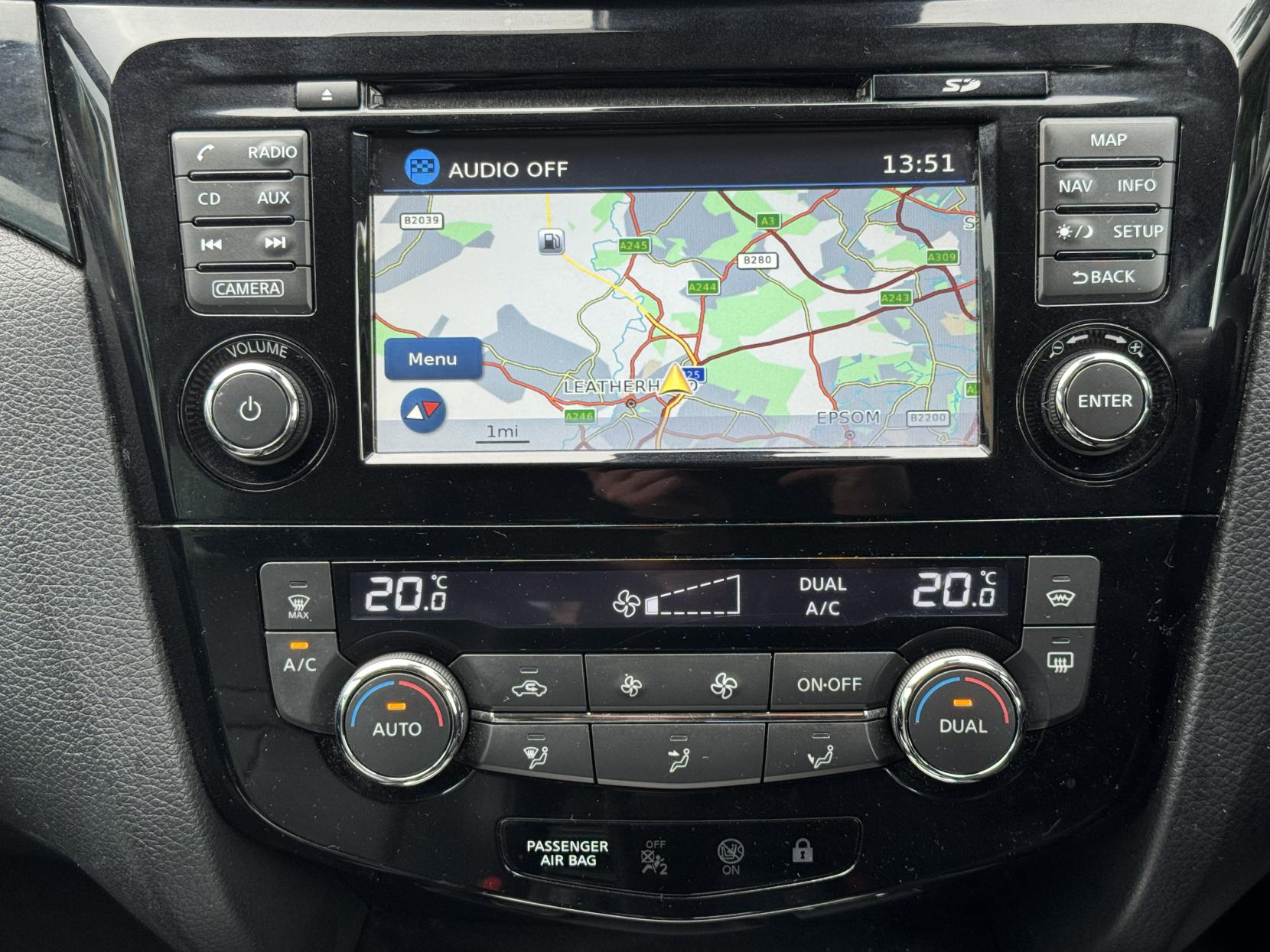 Nissan Qashqai 1.6 dCi Tekna SUV 5dr Diesel XTRON 2WD Euro 6 (s/s) (130 ps)