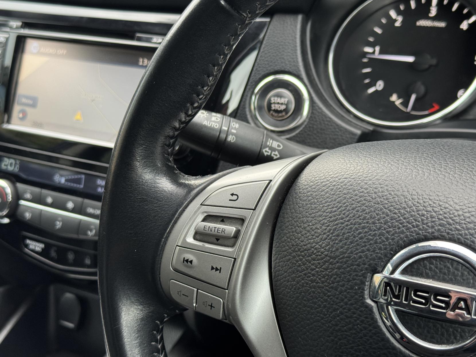 Nissan Qashqai 1.6 dCi Tekna SUV 5dr Diesel XTRON 2WD Euro 6 (s/s) (130 ps)