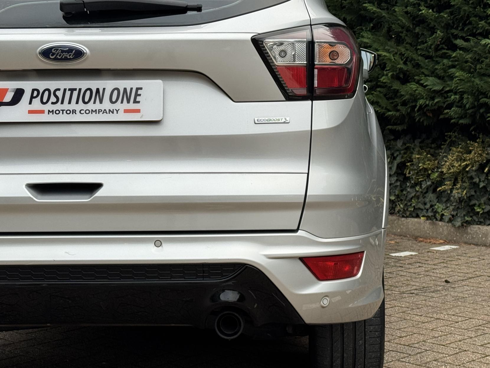 Ford Kuga 1.5T EcoBoost ST-Line SUV 5dr Petrol Auto AWD Euro 6 (s/s) (176 ps)