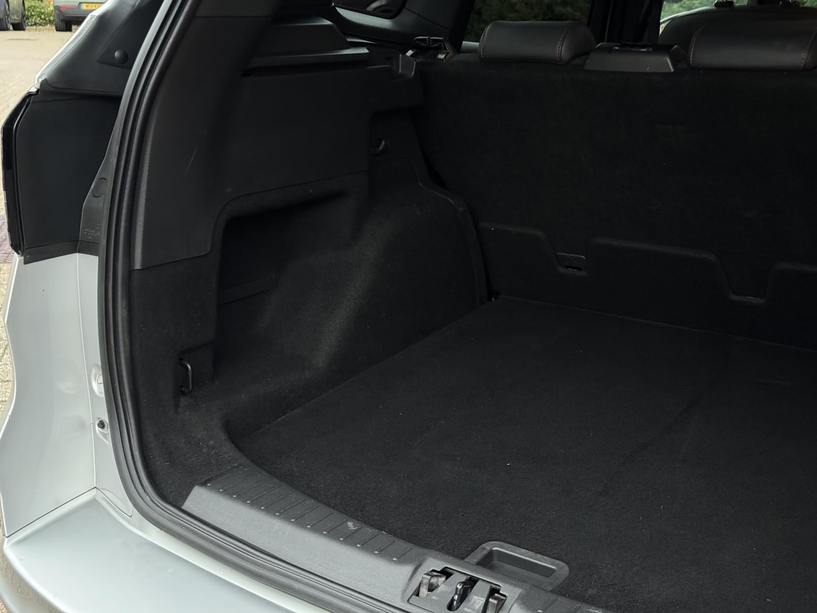 Ford Kuga 1.5T EcoBoost ST-Line SUV 5dr Petrol Auto AWD Euro 6 (s/s) (176 ps)