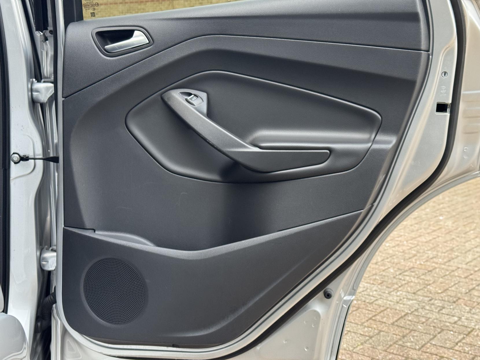 Ford Kuga 1.5T EcoBoost ST-Line SUV 5dr Petrol Auto AWD Euro 6 (s/s) (176 ps)