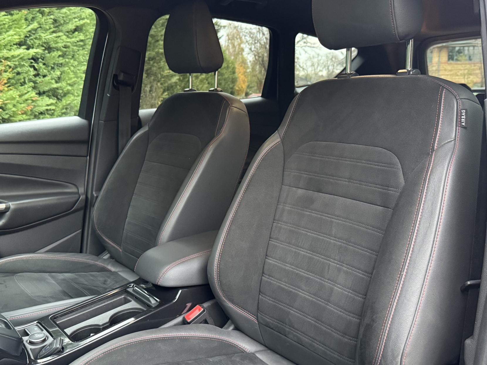 Ford Kuga 1.5T EcoBoost ST-Line SUV 5dr Petrol Auto AWD Euro 6 (s/s) (176 ps)