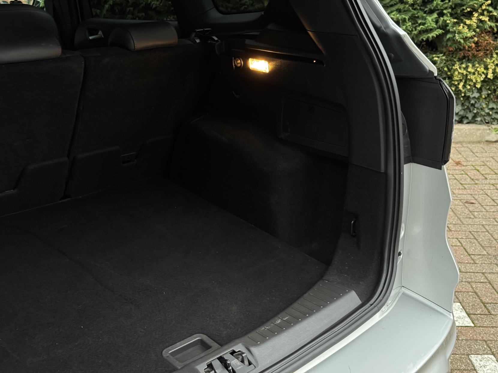 Ford Kuga 1.5T EcoBoost ST-Line SUV 5dr Petrol Auto AWD Euro 6 (s/s) (176 ps)