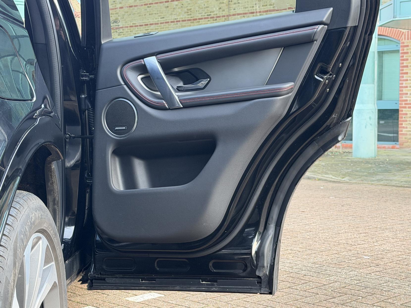 Land Rover Discovery Sport 2.0 P250 MHEV R-Dynamic HSE SUV 5dr Petrol Auto 4WD Euro 6 (s/s) (249 ps)