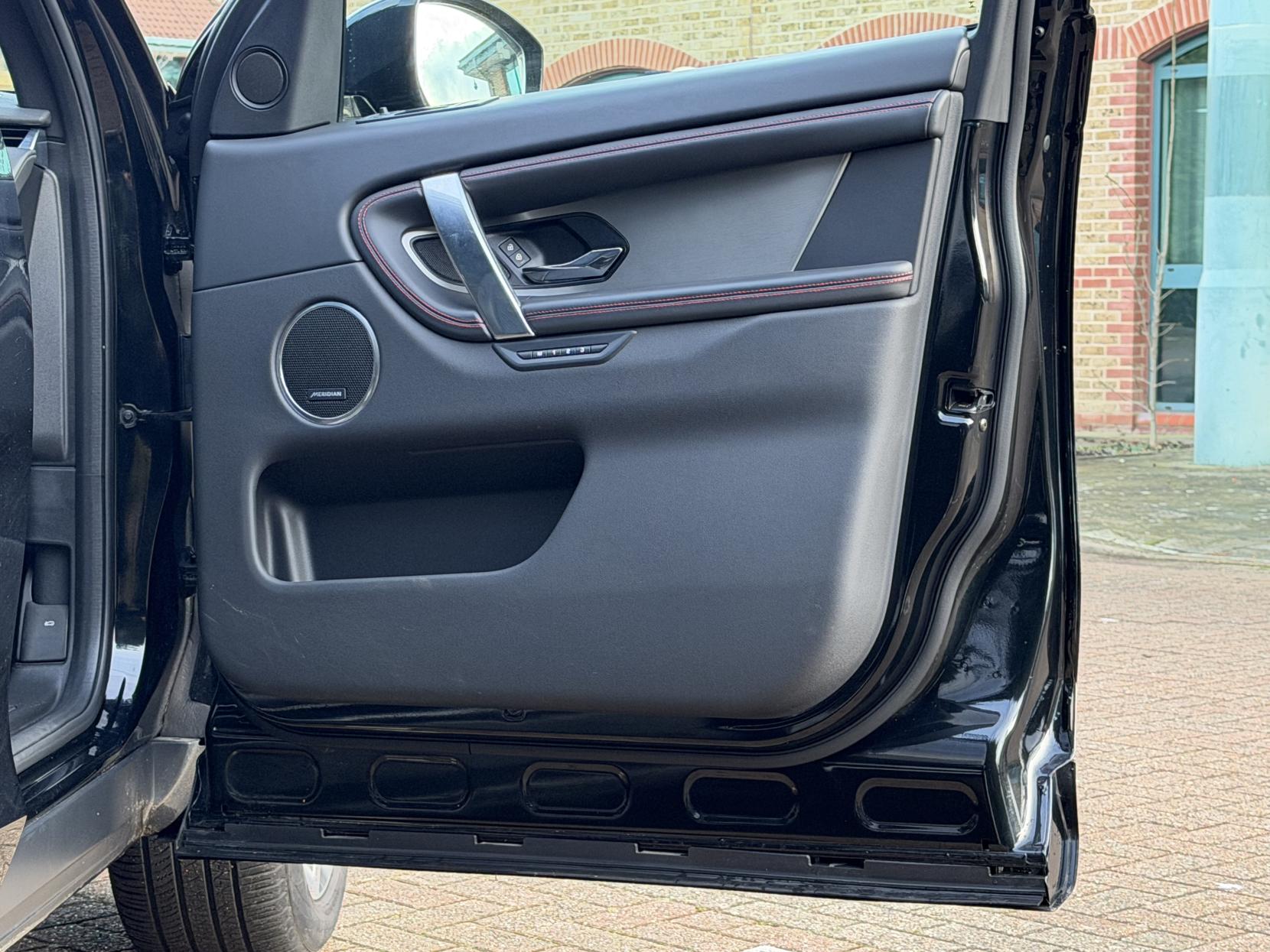 Land Rover Discovery Sport 2.0 P250 MHEV R-Dynamic HSE SUV 5dr Petrol Auto 4WD Euro 6 (s/s) (249 ps)