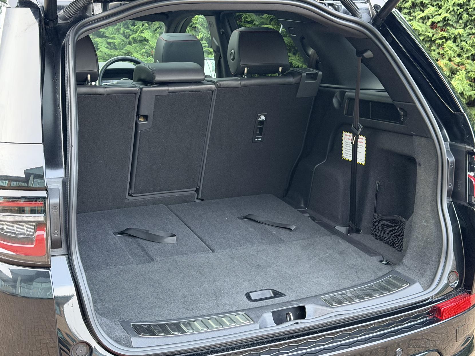 Land Rover Discovery Sport 2.0 P250 MHEV R-Dynamic HSE SUV 5dr Petrol Auto 4WD Euro 6 (s/s) (249 ps)