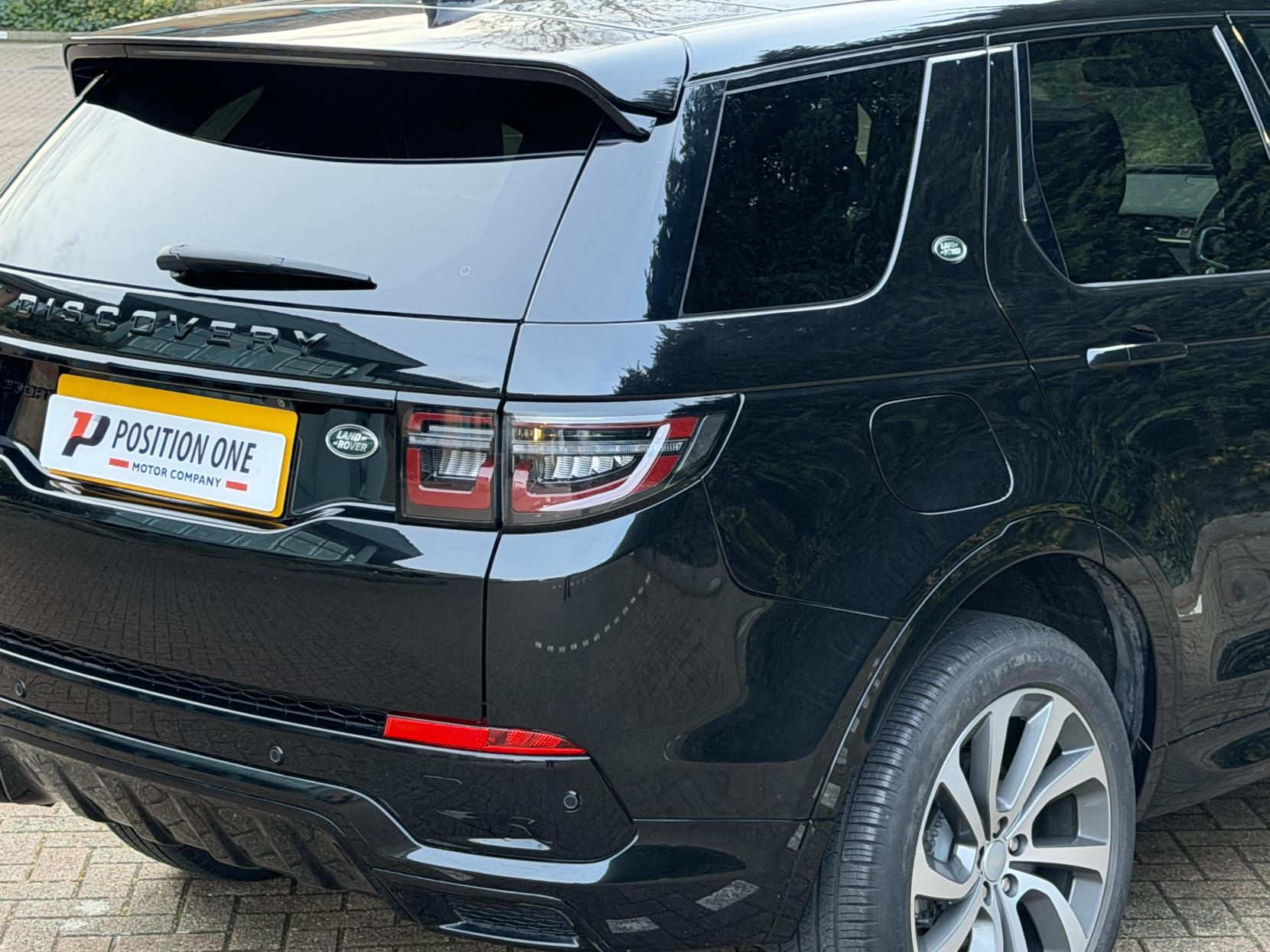 Land Rover Discovery Sport 2.0 P250 MHEV R-Dynamic HSE SUV 5dr Petrol Auto 4WD Euro 6 (s/s) (249 ps)