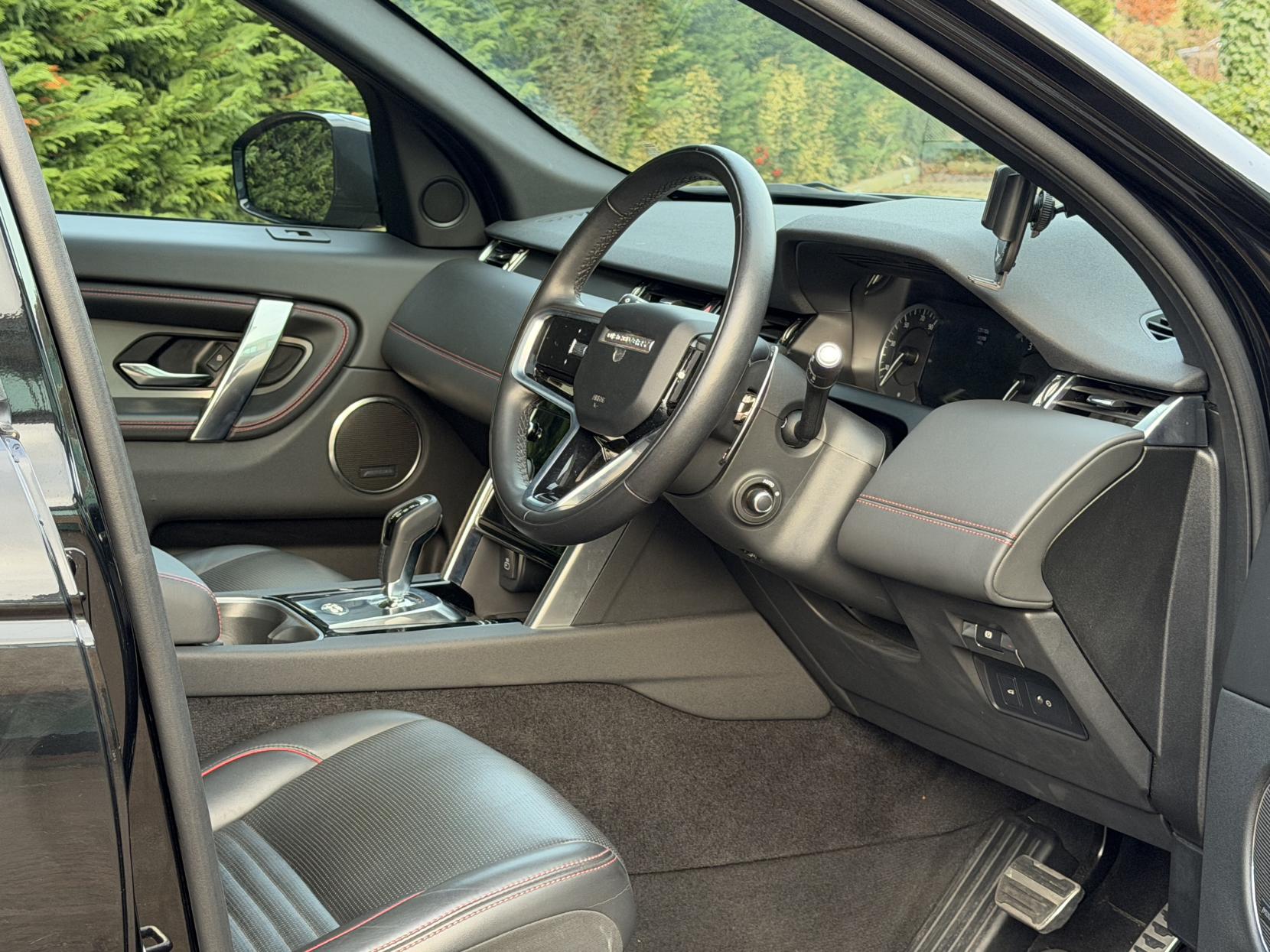 Land Rover Discovery Sport 2.0 P250 MHEV R-Dynamic HSE SUV 5dr Petrol Auto 4WD Euro 6 (s/s) (249 ps)