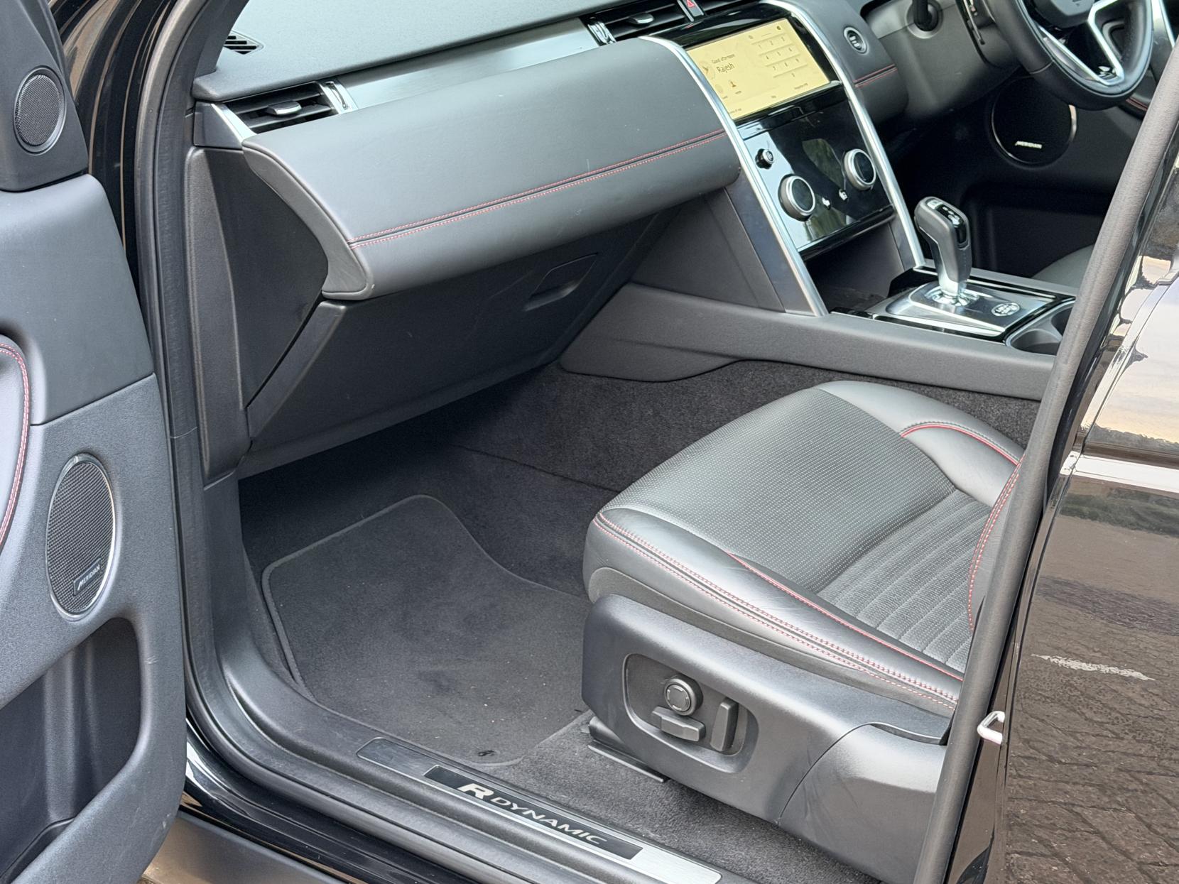 Land Rover Discovery Sport 2.0 P250 MHEV R-Dynamic HSE SUV 5dr Petrol Auto 4WD Euro 6 (s/s) (249 ps)