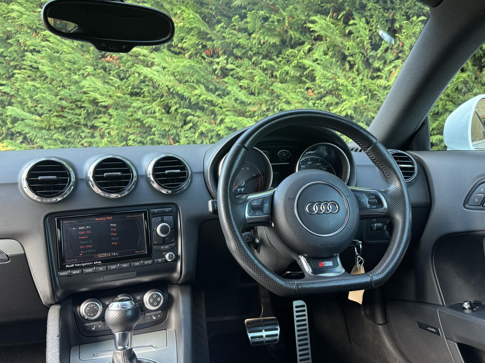 Audi TT 2.0 TFSI S line Coupe 3dr Petrol S Tronic quattro Euro 5 (s/s) (211 ps)