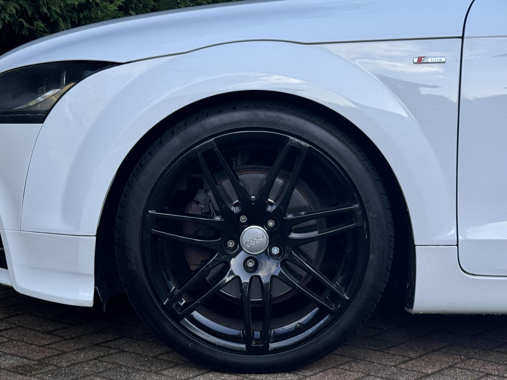 Audi TT 2.0 TFSI S line Coupe 3dr Petrol S Tronic quattro Euro 5 (s/s) (211 ps)