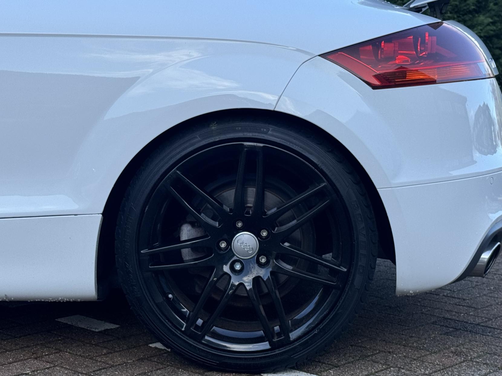 Audi TT 2.0 TFSI S line Coupe 3dr Petrol S Tronic quattro Euro 5 (s/s) (211 ps)