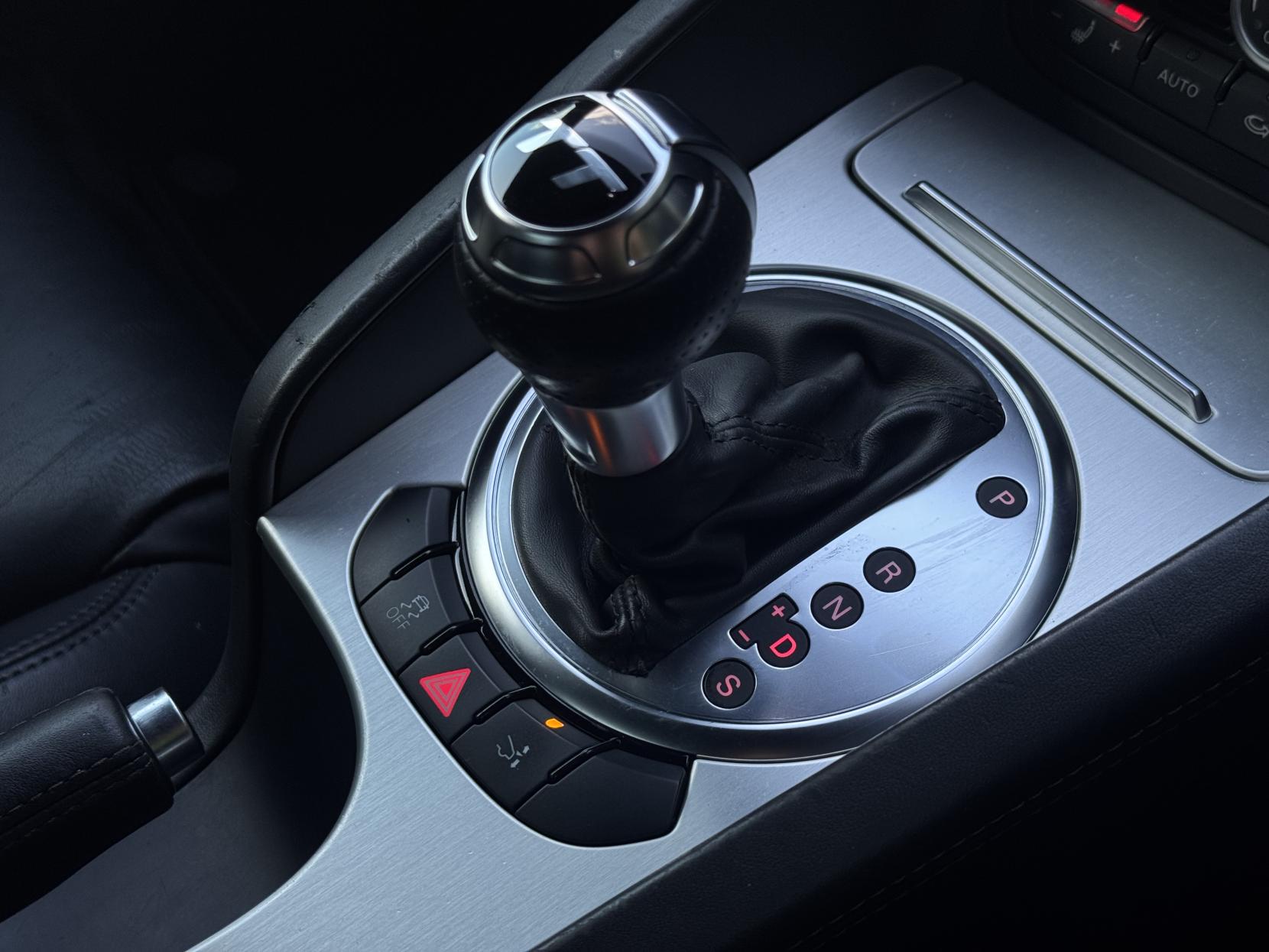 Audi TT 2.0 TFSI S line Coupe 3dr Petrol S Tronic quattro Euro 5 (s/s) (211 ps)