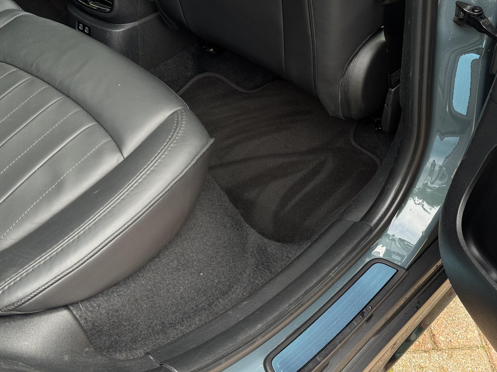 MINI Countryman 1.5 10kWh Cooper SE Exclusive SUV 5dr Petrol Plug-in Hybrid Auto ALL4 Euro 6 (s/s) (222 ps)