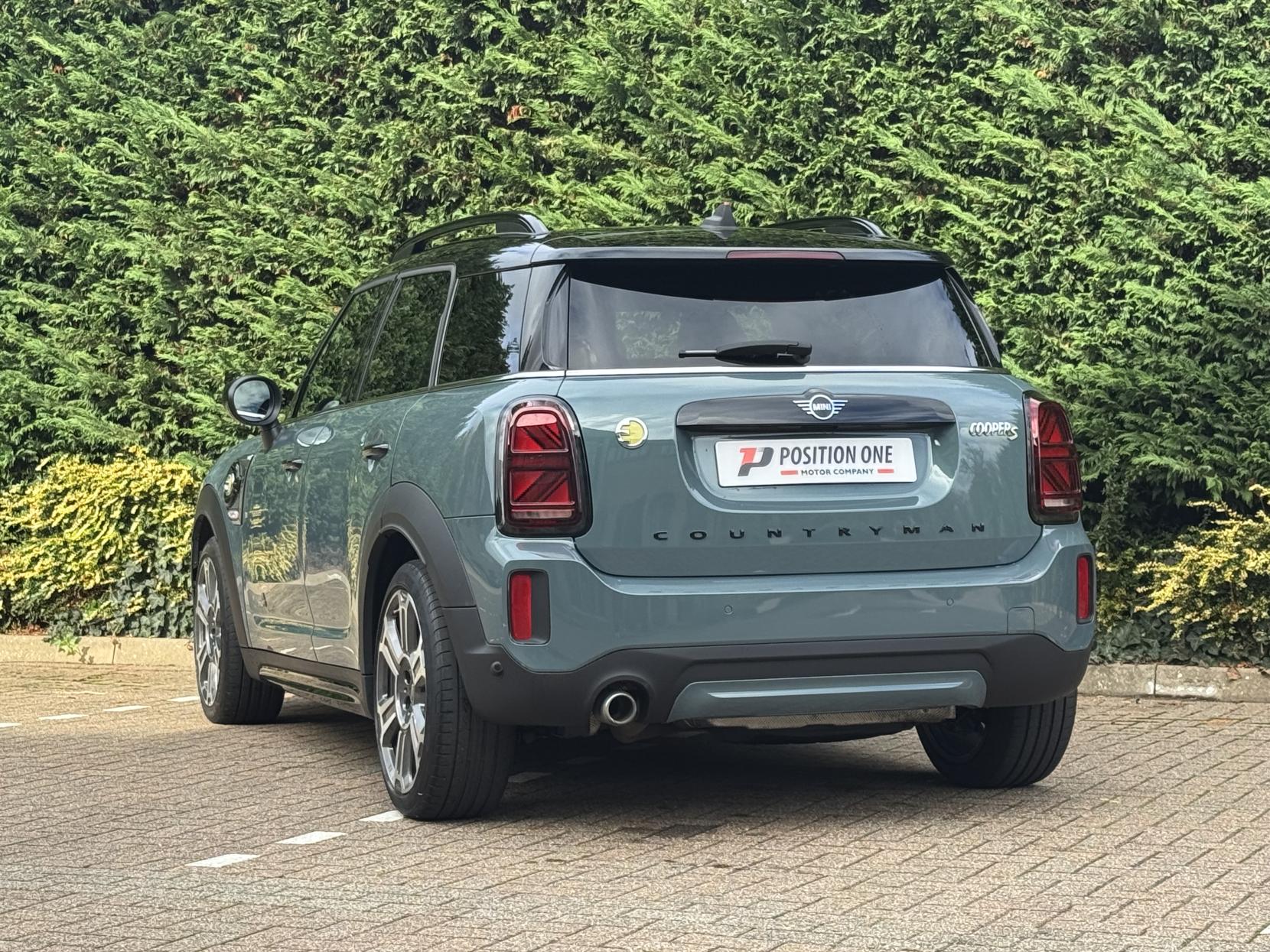 MINI Countryman 1.5 10kWh Cooper SE Exclusive SUV 5dr Petrol Plug-in Hybrid Auto ALL4 Euro 6 (s/s) (222 ps)