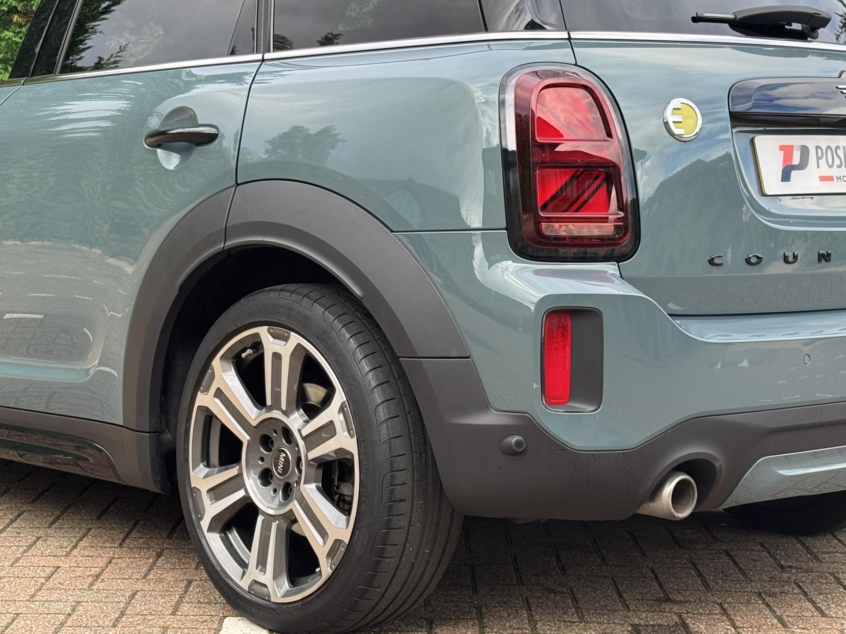 MINI Countryman 1.5 10kWh Cooper SE Exclusive SUV 5dr Petrol Plug-in Hybrid Auto ALL4 Euro 6 (s/s) (222 ps)