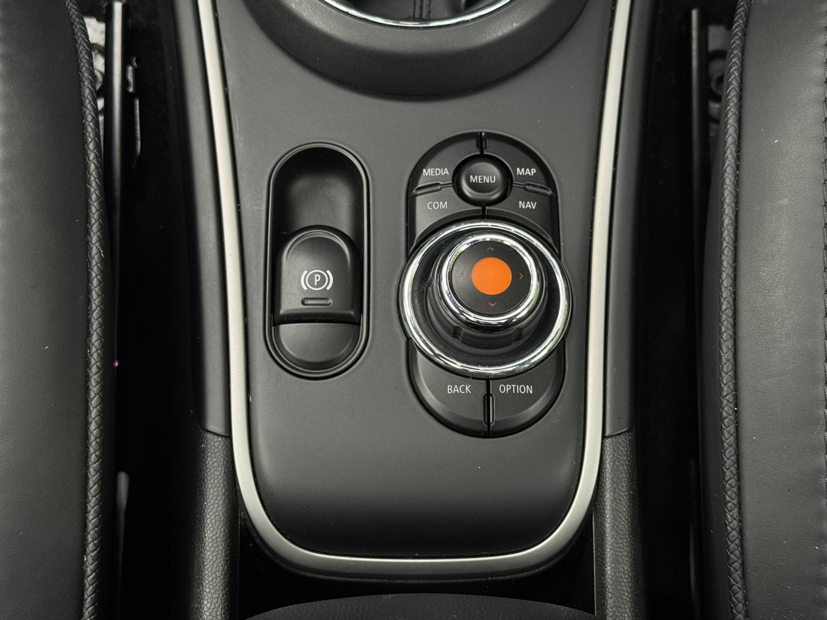 MINI Countryman 1.5 10kWh Cooper SE Exclusive SUV 5dr Petrol Plug-in Hybrid Auto ALL4 Euro 6 (s/s) (222 ps)