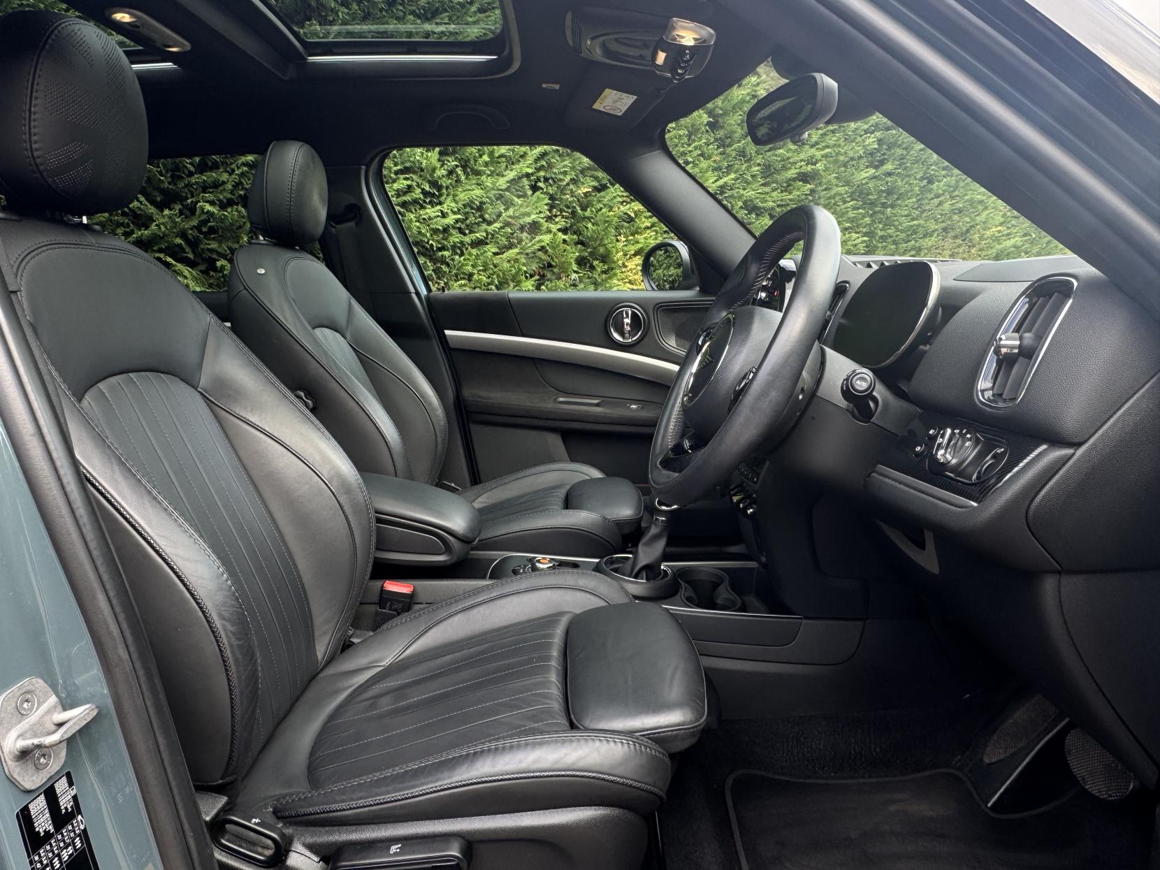 MINI Countryman 1.5 10kWh Cooper SE Exclusive SUV 5dr Petrol Plug-in Hybrid Auto ALL4 Euro 6 (s/s) (222 ps)