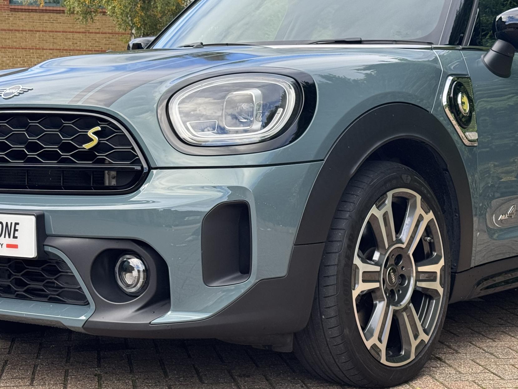 MINI Countryman 1.5 10kWh Cooper SE Exclusive SUV 5dr Petrol Plug-in Hybrid Auto ALL4 Euro 6 (s/s) (222 ps)