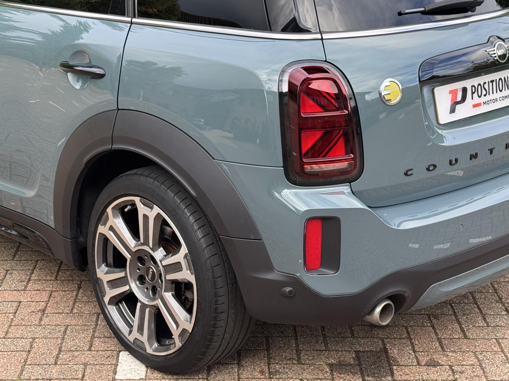 MINI Countryman 1.5 10kWh Cooper SE Exclusive SUV 5dr Petrol Plug-in Hybrid Auto ALL4 Euro 6 (s/s) (222 ps)