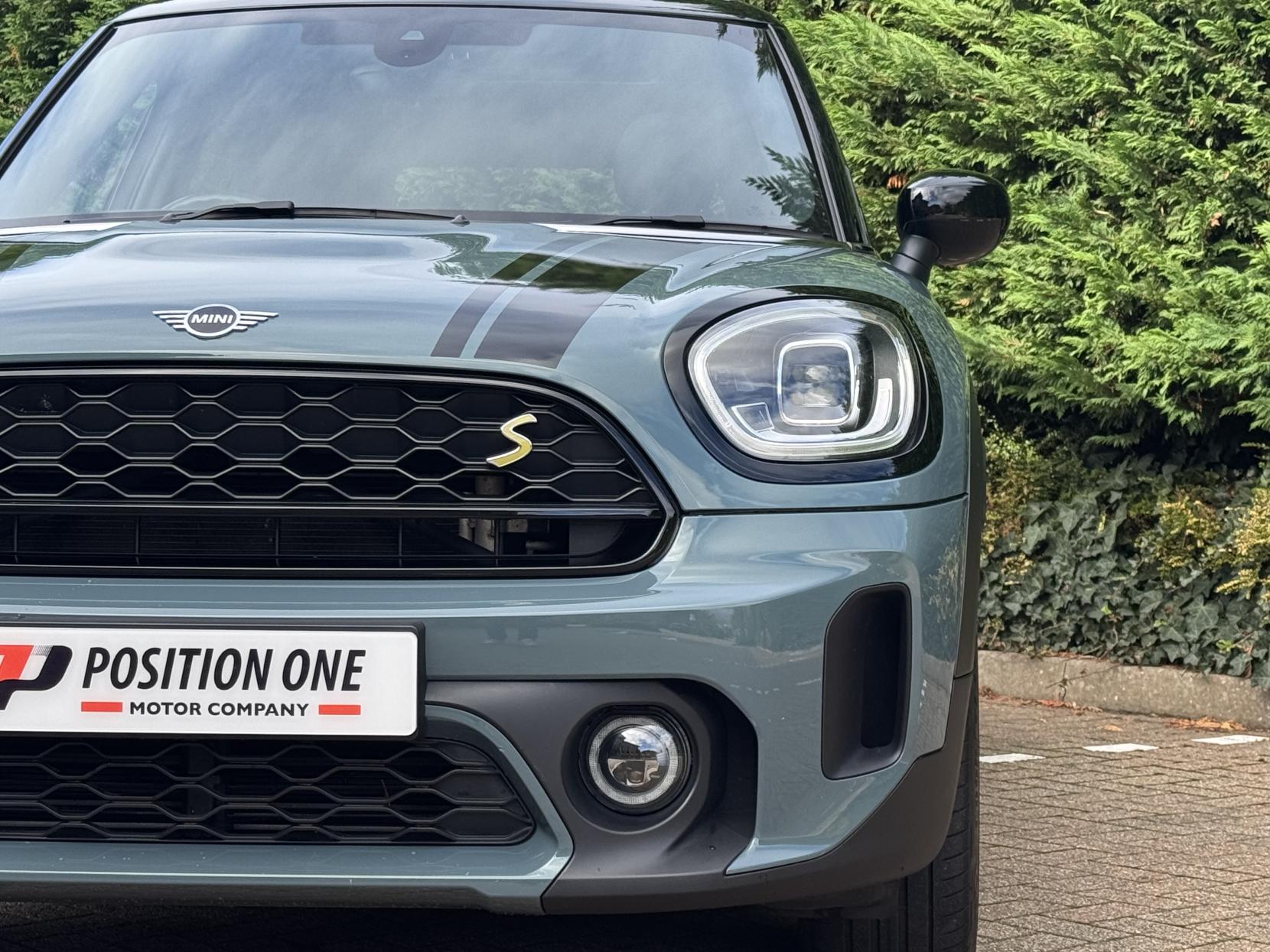 MINI Countryman 1.5 10kWh Cooper SE Exclusive SUV 5dr Petrol Plug-in Hybrid Auto ALL4 Euro 6 (s/s) (222 ps)