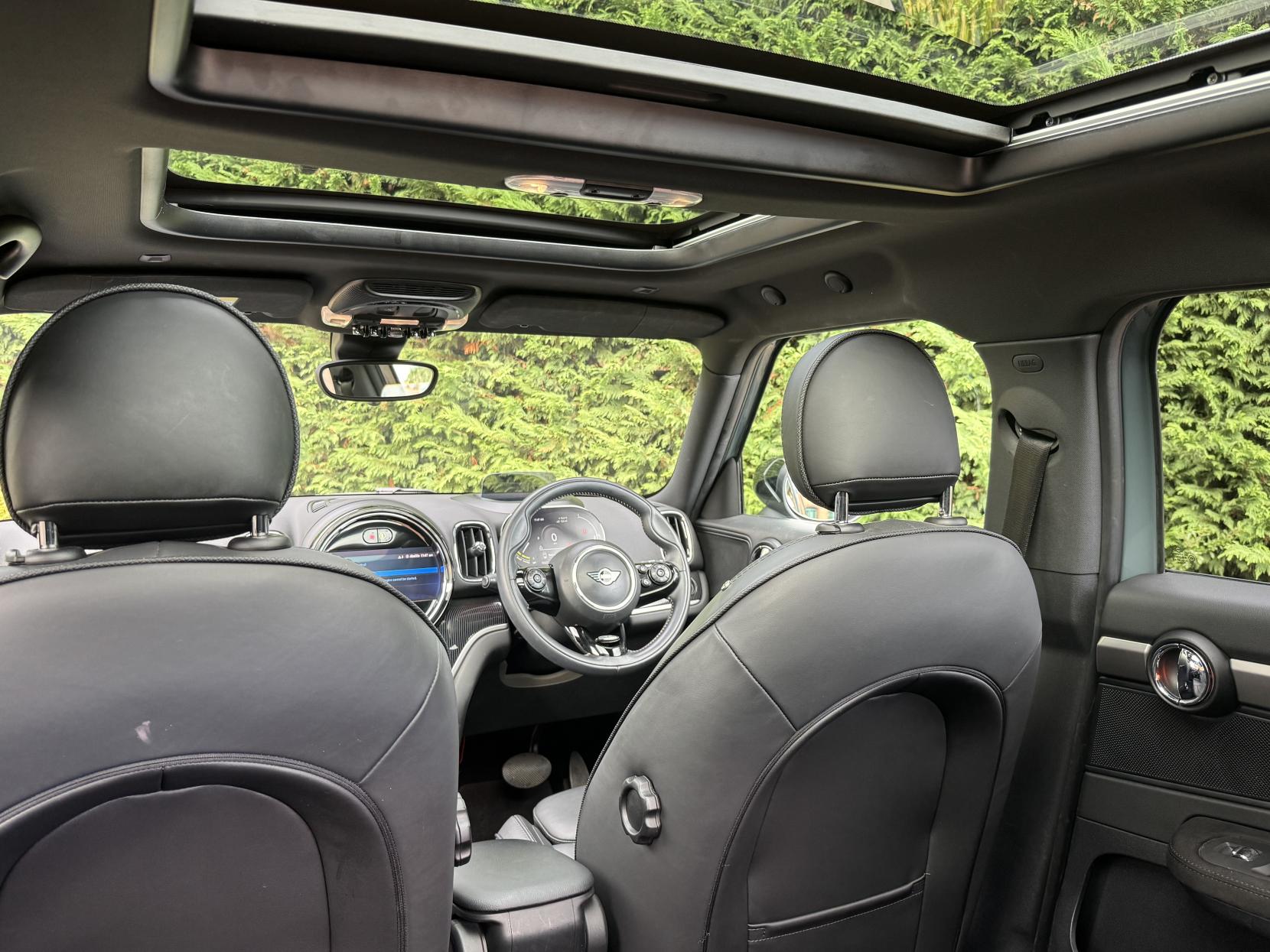 MINI Countryman 1.5 10kWh Cooper SE Exclusive SUV 5dr Petrol Plug-in Hybrid Auto ALL4 Euro 6 (s/s) (222 ps)