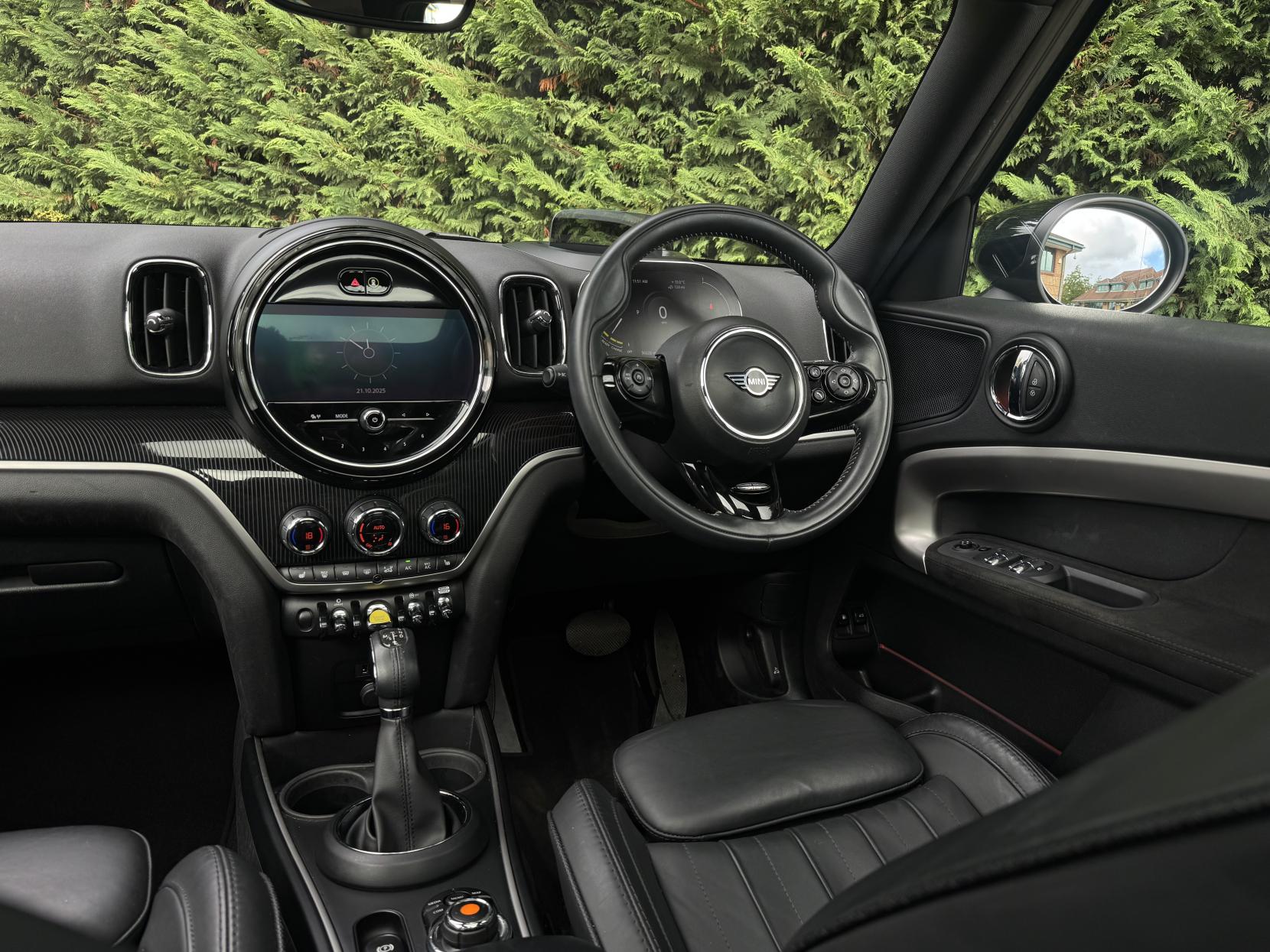 MINI Countryman 1.5 10kWh Cooper SE Exclusive SUV 5dr Petrol Plug-in Hybrid Auto ALL4 Euro 6 (s/s) (222 ps)