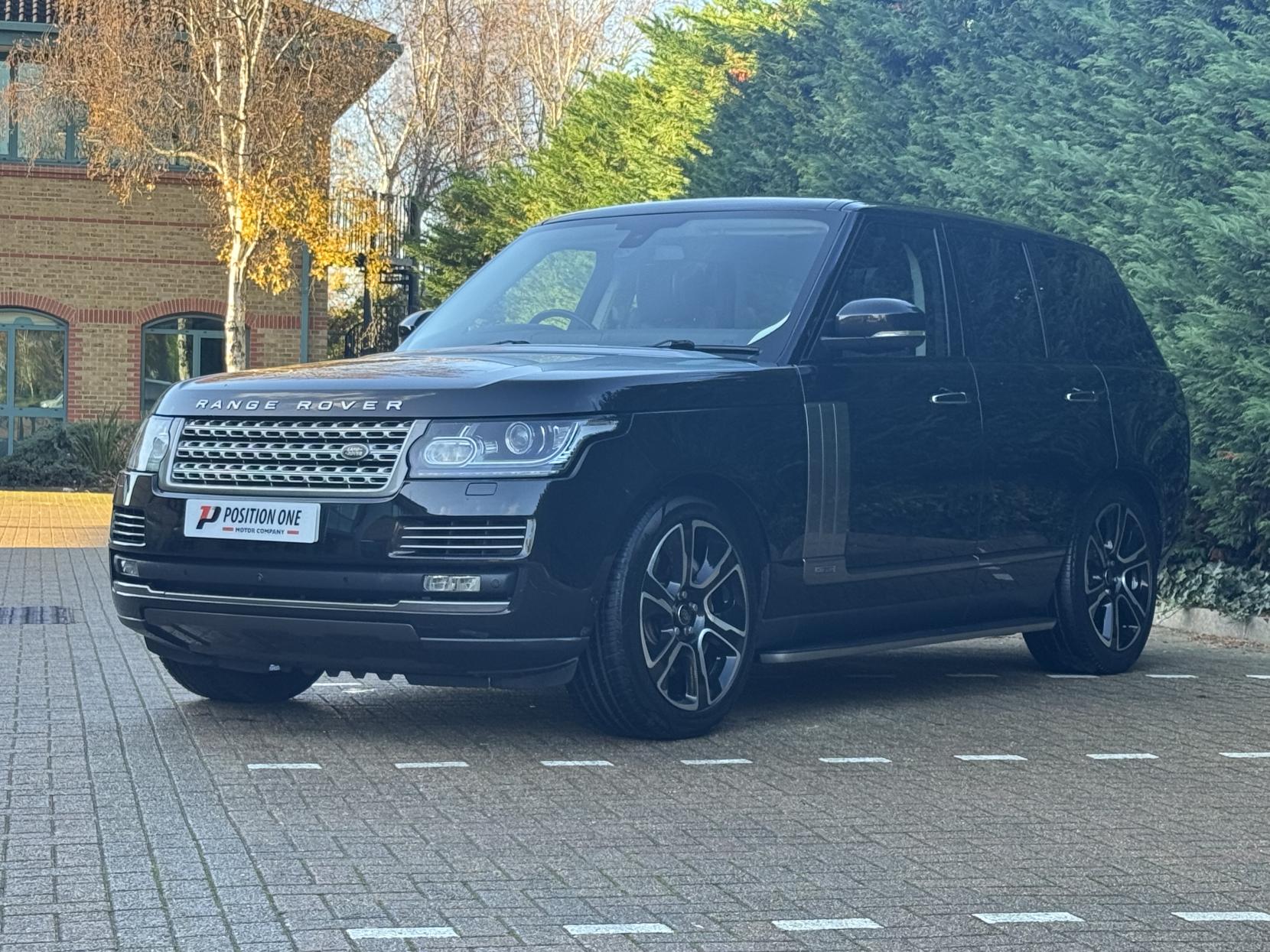 Land Rover Range Rover 3.0h SDV6 Autobiography SUV 5dr Diesel Hybrid Auto 4WD Euro 6 (s/s) (340 ps)