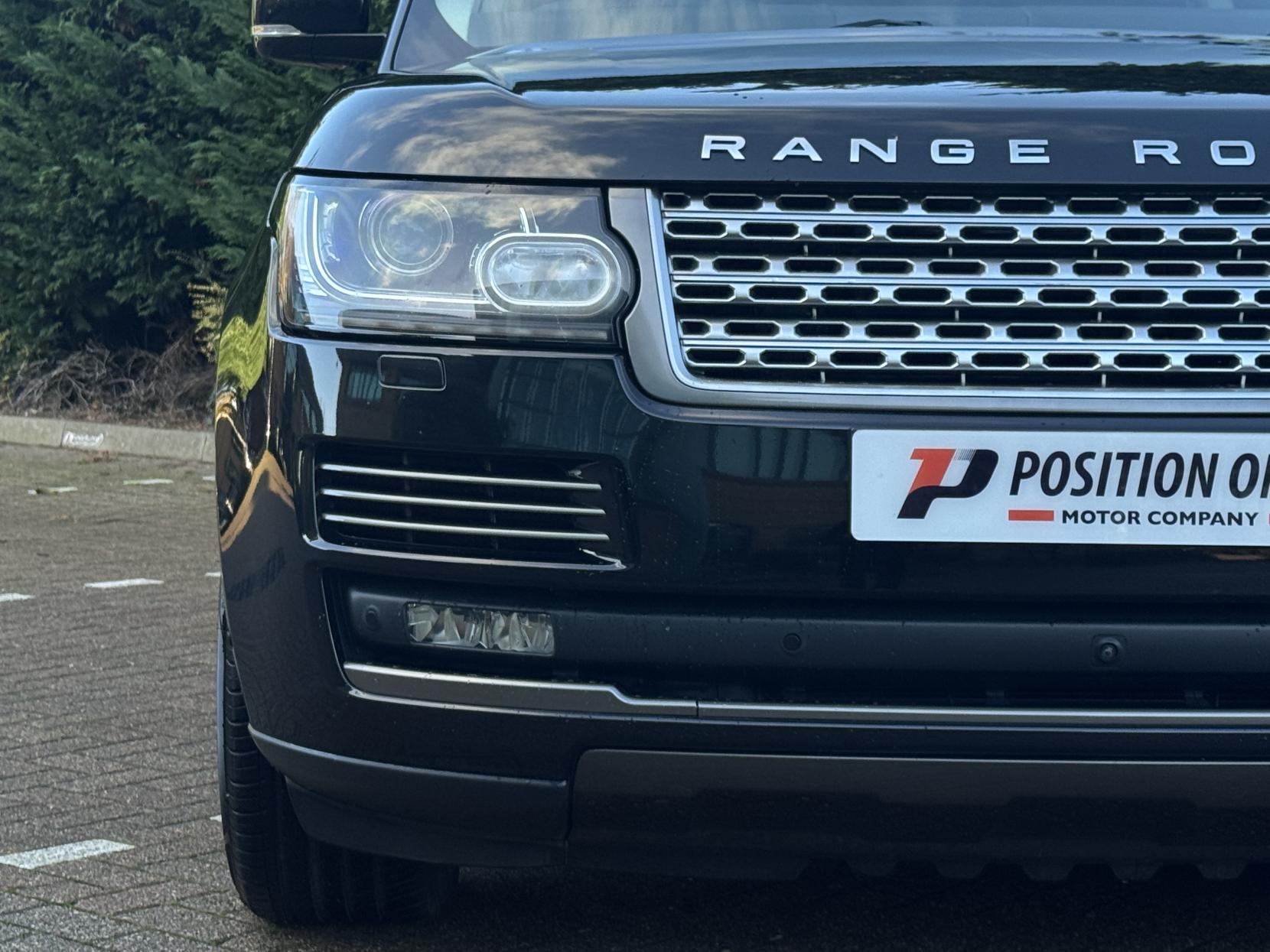 Land Rover Range Rover 3.0h SDV6 Autobiography SUV 5dr Diesel Hybrid Auto 4WD Euro 6 (s/s) (340 ps)