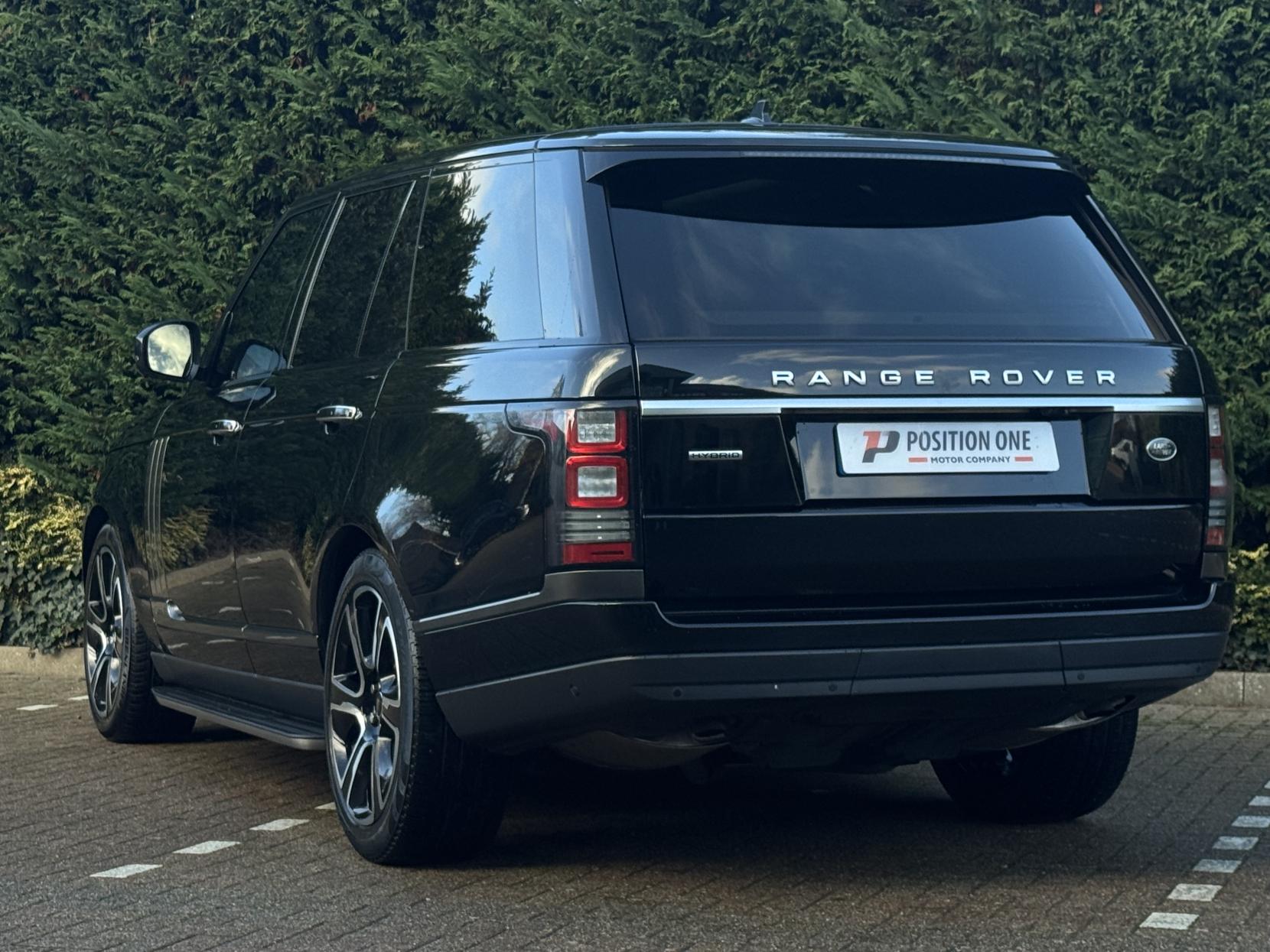 Land Rover Range Rover 3.0h SDV6 Autobiography SUV 5dr Diesel Hybrid Auto 4WD Euro 6 (s/s) (340 ps)