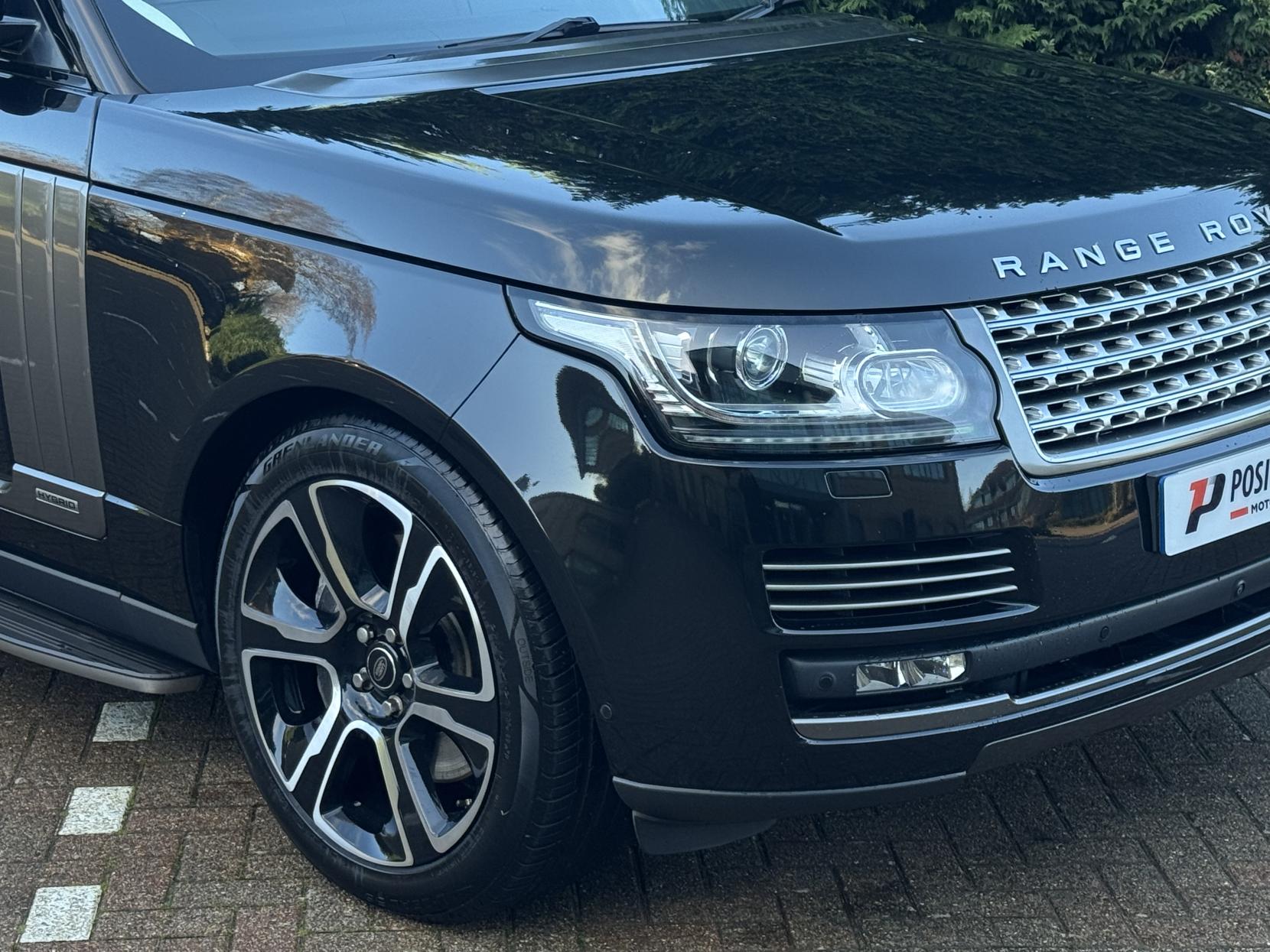 Land Rover Range Rover 3.0h SDV6 Autobiography SUV 5dr Diesel Hybrid Auto 4WD Euro 6 (s/s) (340 ps)